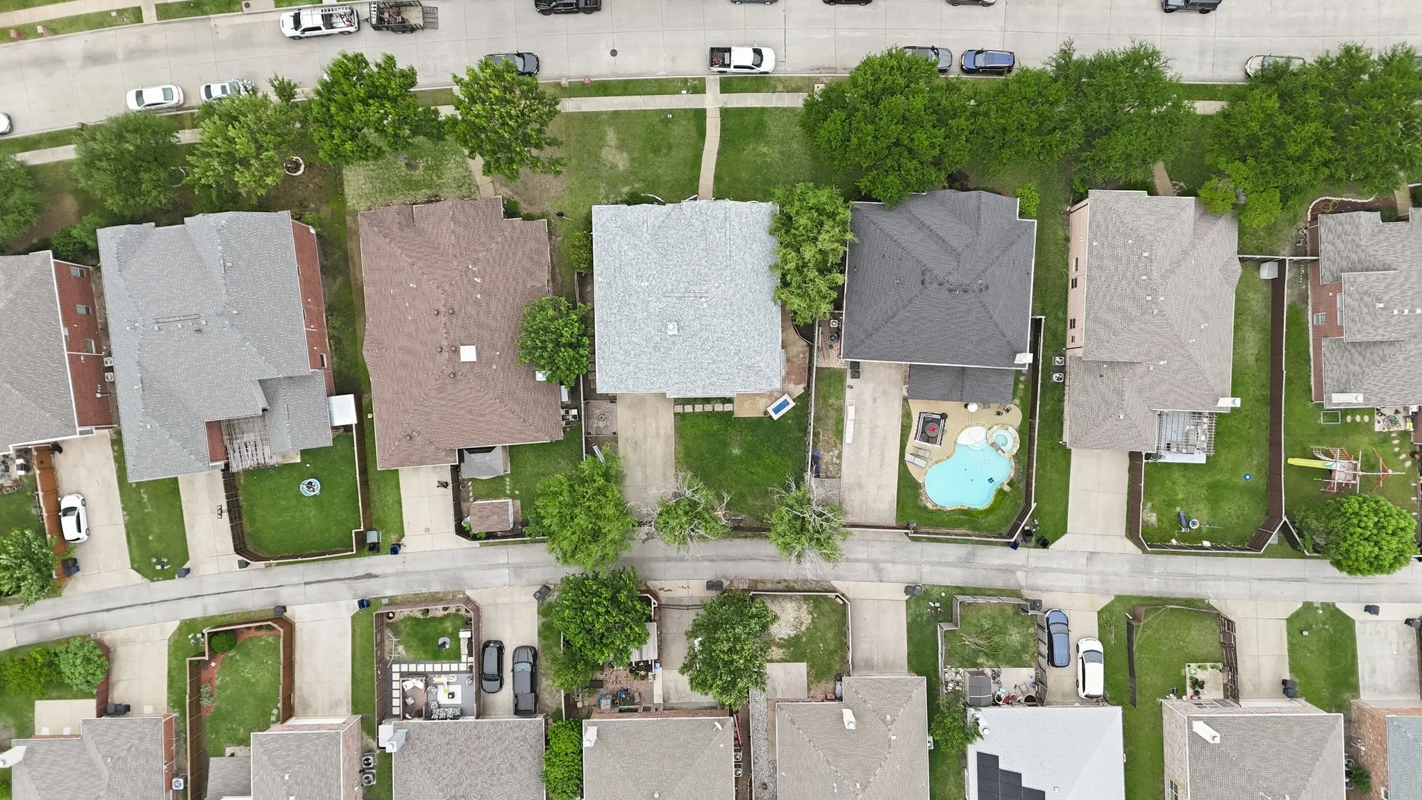 Single Family Residence For Sale in Denton County , 13180 Mannheim Drive, Frisco, Texas 75033, 5 Bedroom, 4 Bathroom, 2 Garage spaces, 3,615 Sqft, built in 2003, mls#21262229, Real Estate Agent in Frisco, Homes For Sale in Denton county, Homes For Sale in Frisco, Realtor in Frisco Texas, Real Estate Brokerage Independent Realty Texas, Luminita Cordes Realtor