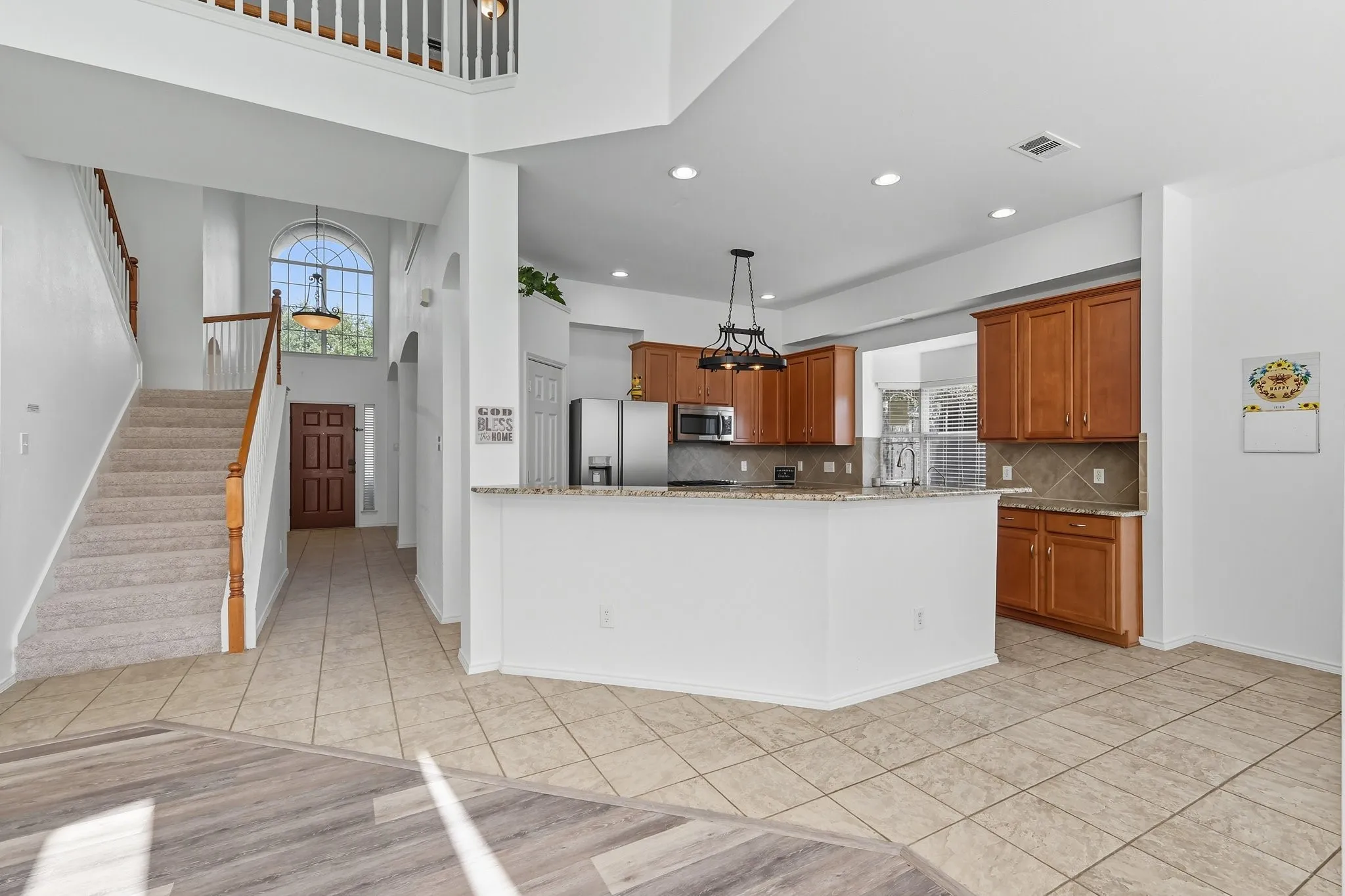 Single Family Residence For Sale in Denton County , 13180 Mannheim Drive, Frisco, Texas 75033, 5 Bedroom, 4 Bathroom, 2 Garage spaces, 3,615 Sqft, built in 2003, mls#21262229, Real Estate Agent in Frisco, Homes For Sale in Denton county, Homes For Sale in Frisco, Realtor in Frisco Texas, Real Estate Brokerage Independent Realty Texas, Luminita Cordes Realtor