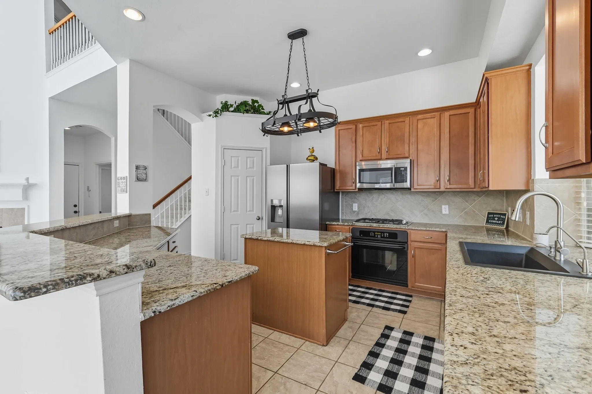 Single Family Residence For Sale in Denton County , 13180 Mannheim Drive, Frisco, Texas 75033, 5 Bedroom, 4 Bathroom, 2 Garage spaces, 3,615 Sqft, built in 2003, mls#21262229, Real Estate Agent in Frisco, Homes For Sale in Denton county, Homes For Sale in Frisco, Realtor in Frisco Texas, Real Estate Brokerage Independent Realty Texas, Luminita Cordes Realtor