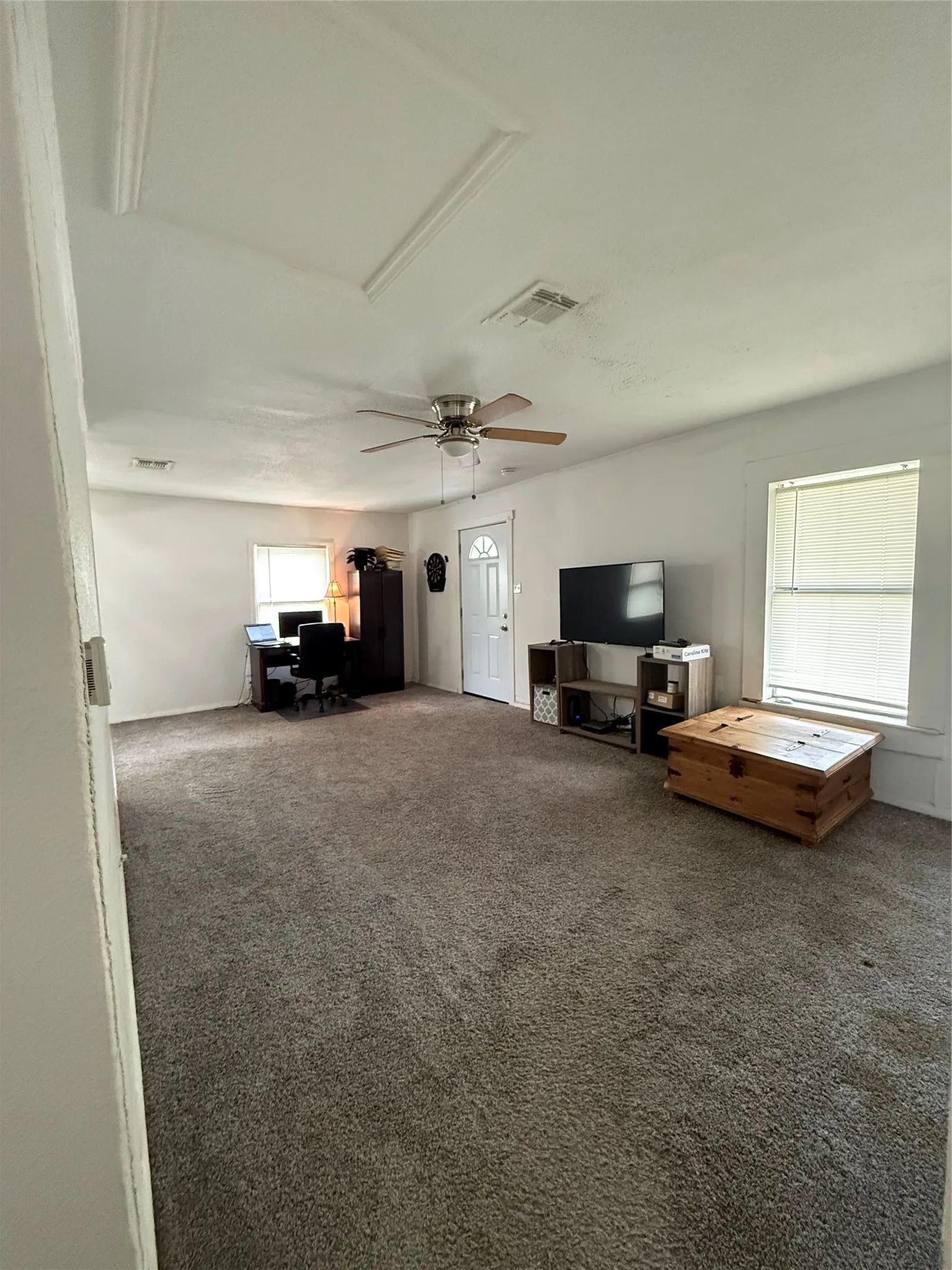 Single Family Residence For Sale in Hunt County , 1006 Bishop Street, Commerce, Texas 75428, 2 Bedroom, 1 Bathroom, Garage spaces, 792 Sqft, built in 1956, Price $105,000, mls#21262263, Real Estate Agent in Commerce, Homes For Sale in Hunt county, Homes For Sale in Commerce, Realtor in Commerce Texas, Real Estate Brokerage Independent Realty Texas, Luminita Cordes Realtor