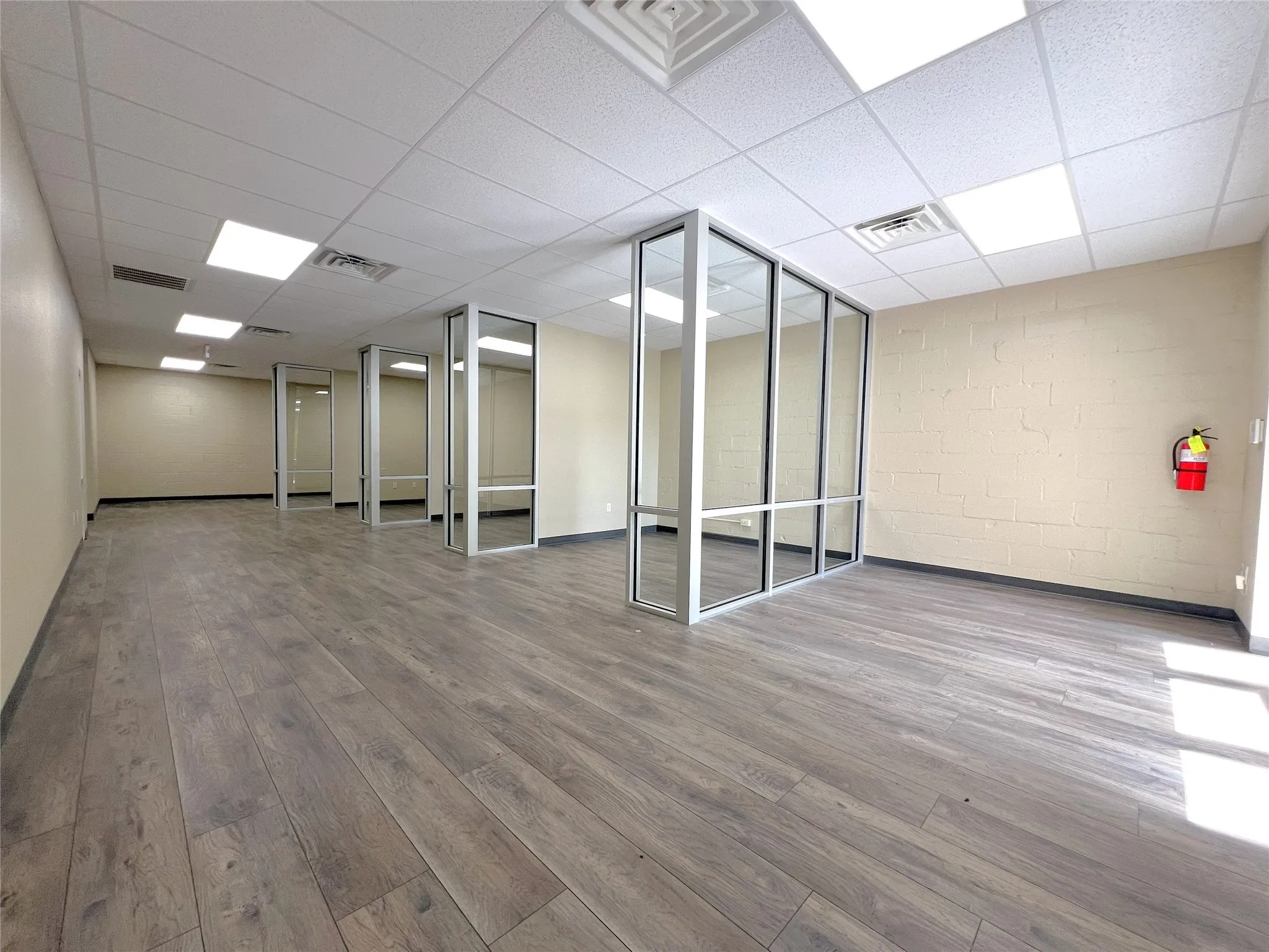 Office For Rent in Hopkins County , 200 Shannon Road W, Sulphur Springs, Texas 75482, 0, 0, Garage spaces, 0 Sqft, built in 1972, Preowned, Price $2,100, mls#21253308, Real Estate Agent in Sulphur Springs, Homes For Rent in Hopkins county, Homes For Rent in Sulphur Springs, Realtor in Sulphur Springs Texas, Real Estate Brokerage Independent Realty Texas, Luminita Cordes Realtor