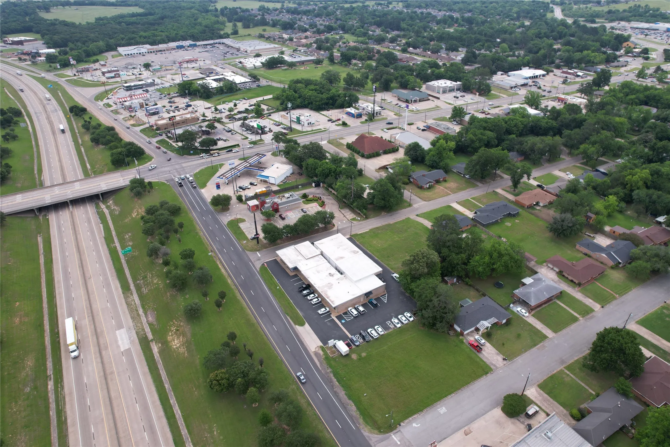 Office For Rent in Hopkins County , 200 Shannon Road W, Sulphur Springs, Texas 75482, 0, 0, Garage spaces, 0 Sqft, built in 1972, Preowned, Price $2,100, mls#21253308, Real Estate Agent in Sulphur Springs, Homes For Rent in Hopkins county, Homes For Rent in Sulphur Springs, Realtor in Sulphur Springs Texas, Real Estate Brokerage Independent Realty Texas, Luminita Cordes Realtor