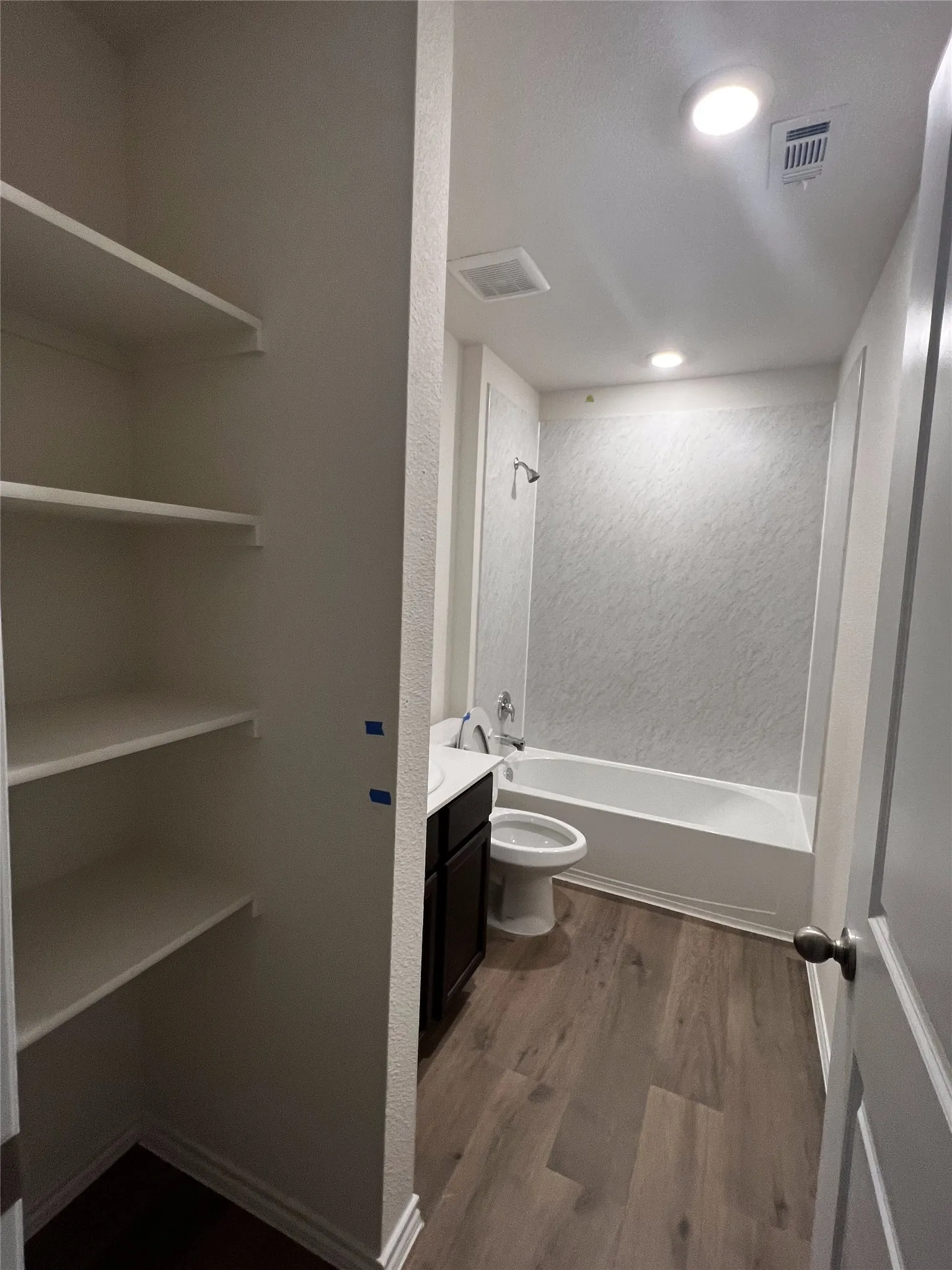 Single Family Residence For Rent in Grayson County , 2304 Alamo Drive, Sherman, Texas 75090, 3 Bedroom, 2 Bathroom, 2 Garage spaces, 1,650 Sqft, built in 2023, mls#21261915, Real Estate Agent in Sherman, Homes For Rent in Grayson county, Homes For Rent in Sherman, Realtor in Sherman Texas, Real Estate Brokerage Independent Realty Texas, Luminita Cordes Realtor