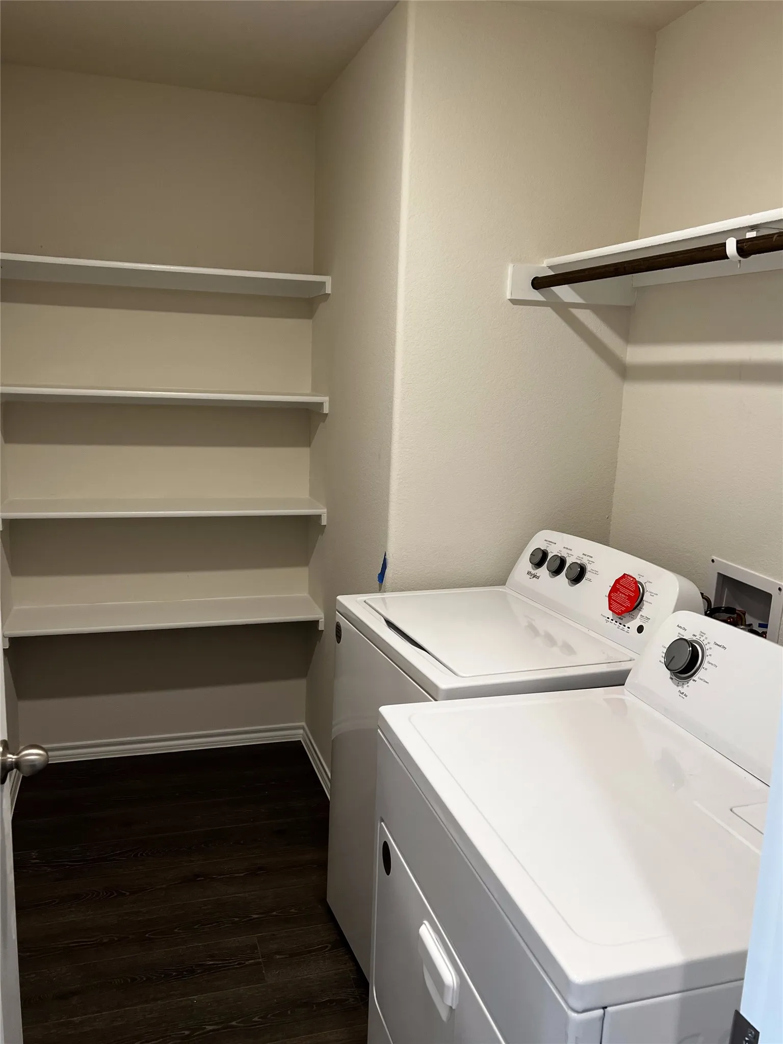 Single Family Residence For Rent in Grayson County , 2304 Alamo Drive, Sherman, Texas 75090, 3 Bedroom, 2 Bathroom, 2 Garage spaces, 1,650 Sqft, built in 2023, mls#21261915, Real Estate Agent in Sherman, Homes For Rent in Grayson county, Homes For Rent in Sherman, Realtor in Sherman Texas, Real Estate Brokerage Independent Realty Texas, Luminita Cordes Realtor