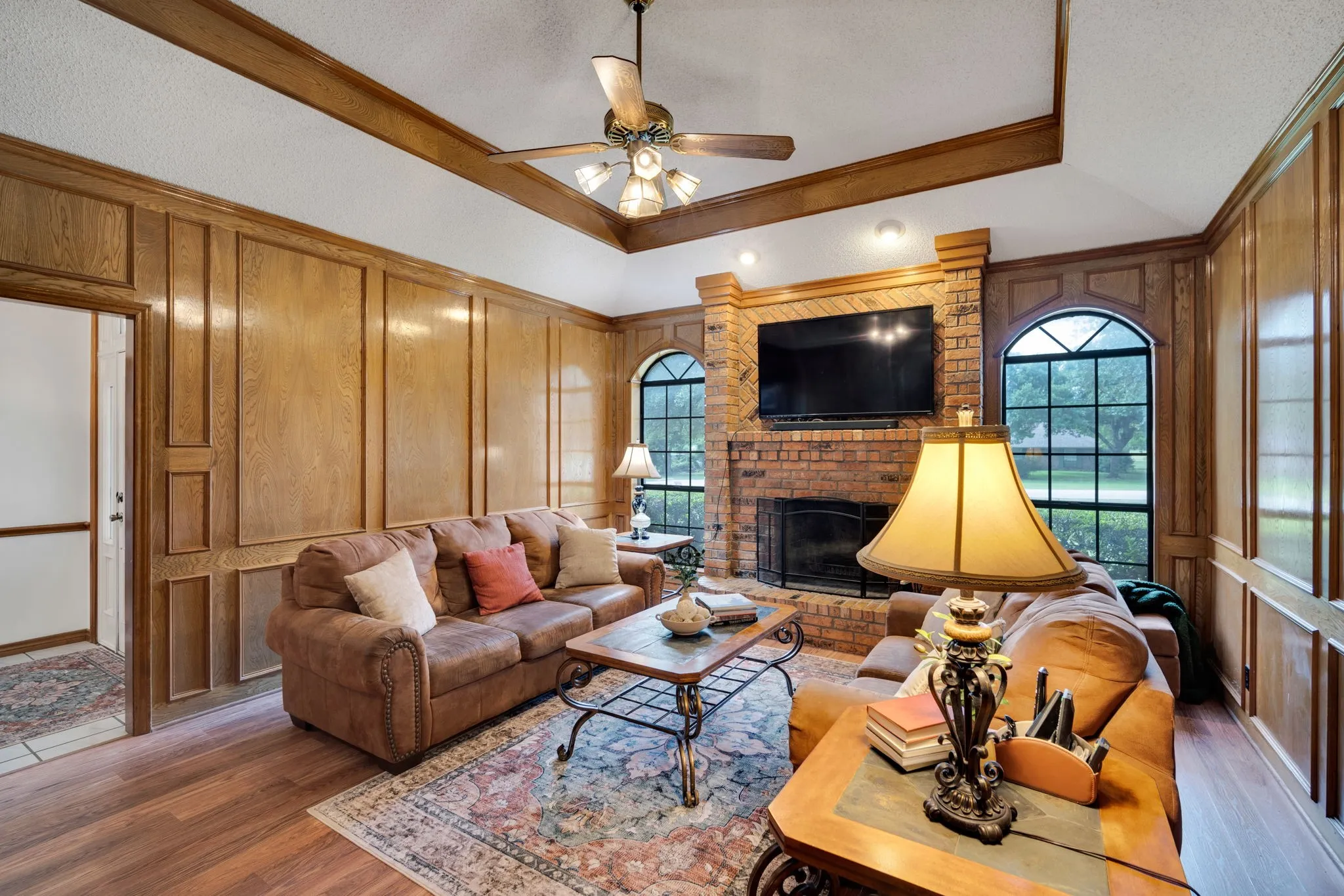 Single Family Residence For Sale in Ellis County , 750 Allen Lane, Midlothian, Texas 76065, 4 Bedroom, 4 Bathroom, 2 Garage spaces, 2,692 Sqft, built in 1985, Preowned, mls#21257611, Real Estate Agent in Midlothian, Homes For Sale in Ellis county, Homes For Sale in Midlothian, Realtor in Midlothian Texas, Real Estate Brokerage Independent Realty Texas, Luminita Cordes Realtor