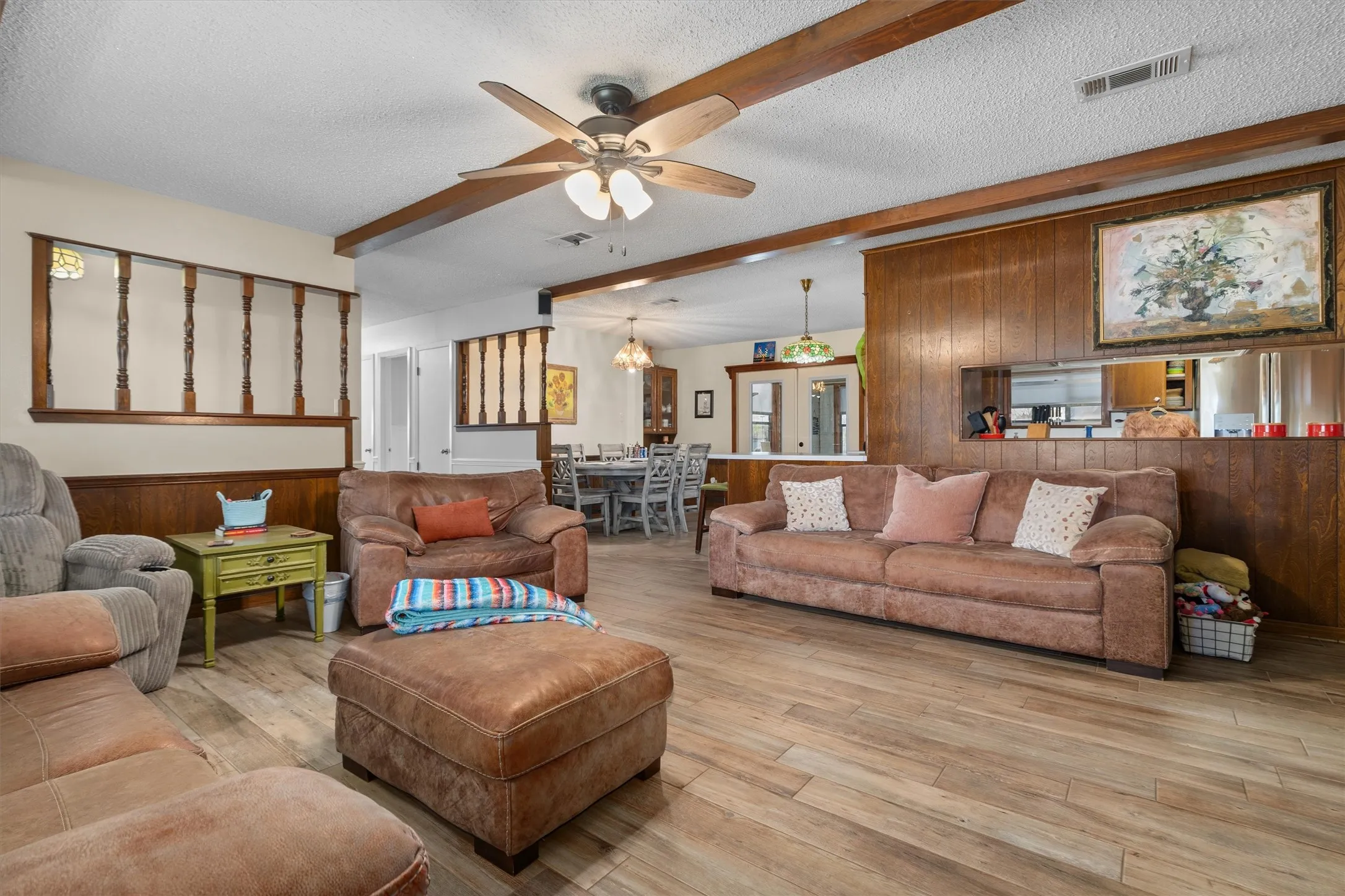 Single Family Residence For Sale in Smith County , 13929 County Road 1140, Tyler, Texas 75709, 5 Bedroom, 4 Bathroom, 2 Garage spaces, 1,691 Sqft, built in 1970, mls#21262325, Real Estate Agent in Tyler, Homes For Sale in Smith county, Homes For Sale in Tyler, Realtor in Tyler Texas, Real Estate Brokerage Independent Realty Texas, Luminita Cordes Realtor