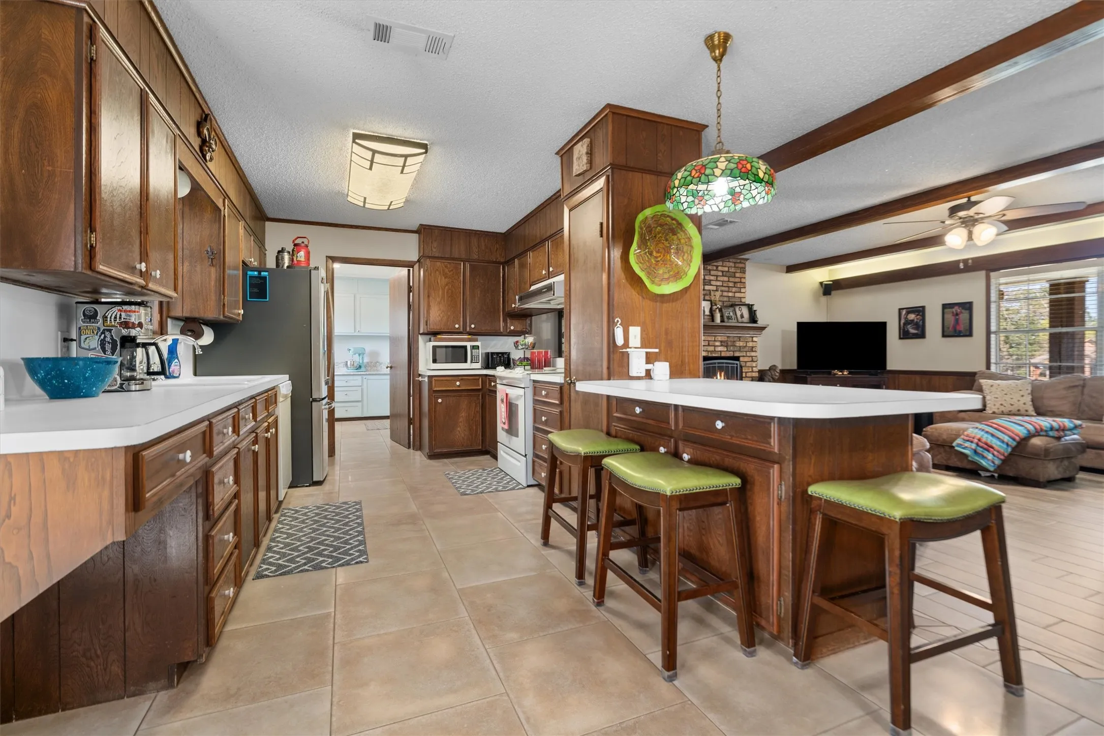 Single Family Residence For Sale in Smith County , 13929 County Road 1140, Tyler, Texas 75709, 5 Bedroom, 4 Bathroom, 2 Garage spaces, 1,691 Sqft, built in 1970, mls#21262325, Real Estate Agent in Tyler, Homes For Sale in Smith county, Homes For Sale in Tyler, Realtor in Tyler Texas, Real Estate Brokerage Independent Realty Texas, Luminita Cordes Realtor