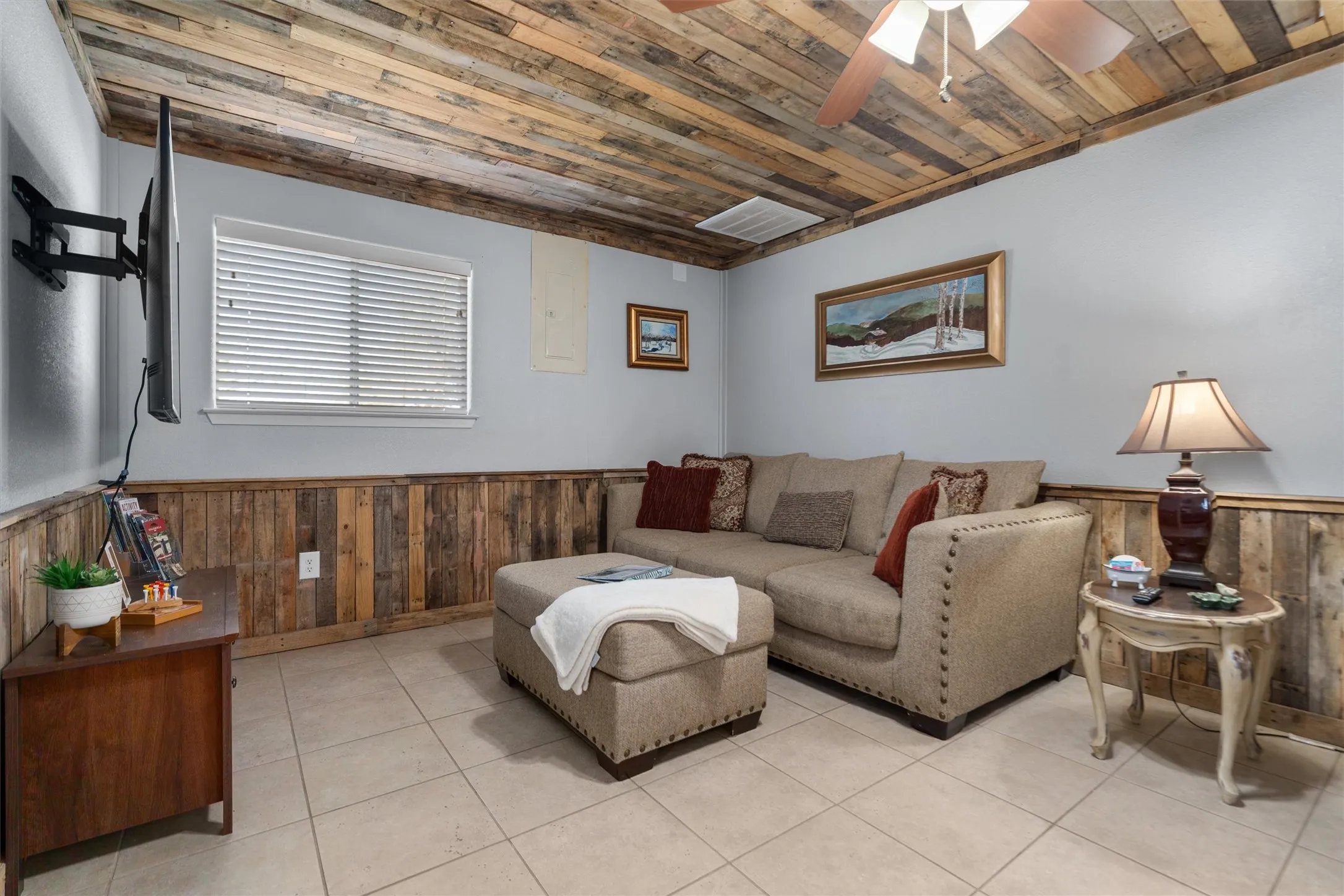 Single Family Residence For Sale in Smith County , 13929 County Road 1140, Tyler, Texas 75709, 5 Bedroom, 4 Bathroom, 2 Garage spaces, 1,691 Sqft, built in 1970, mls#21262325, Real Estate Agent in Tyler, Homes For Sale in Smith county, Homes For Sale in Tyler, Realtor in Tyler Texas, Real Estate Brokerage Independent Realty Texas, Luminita Cordes Realtor