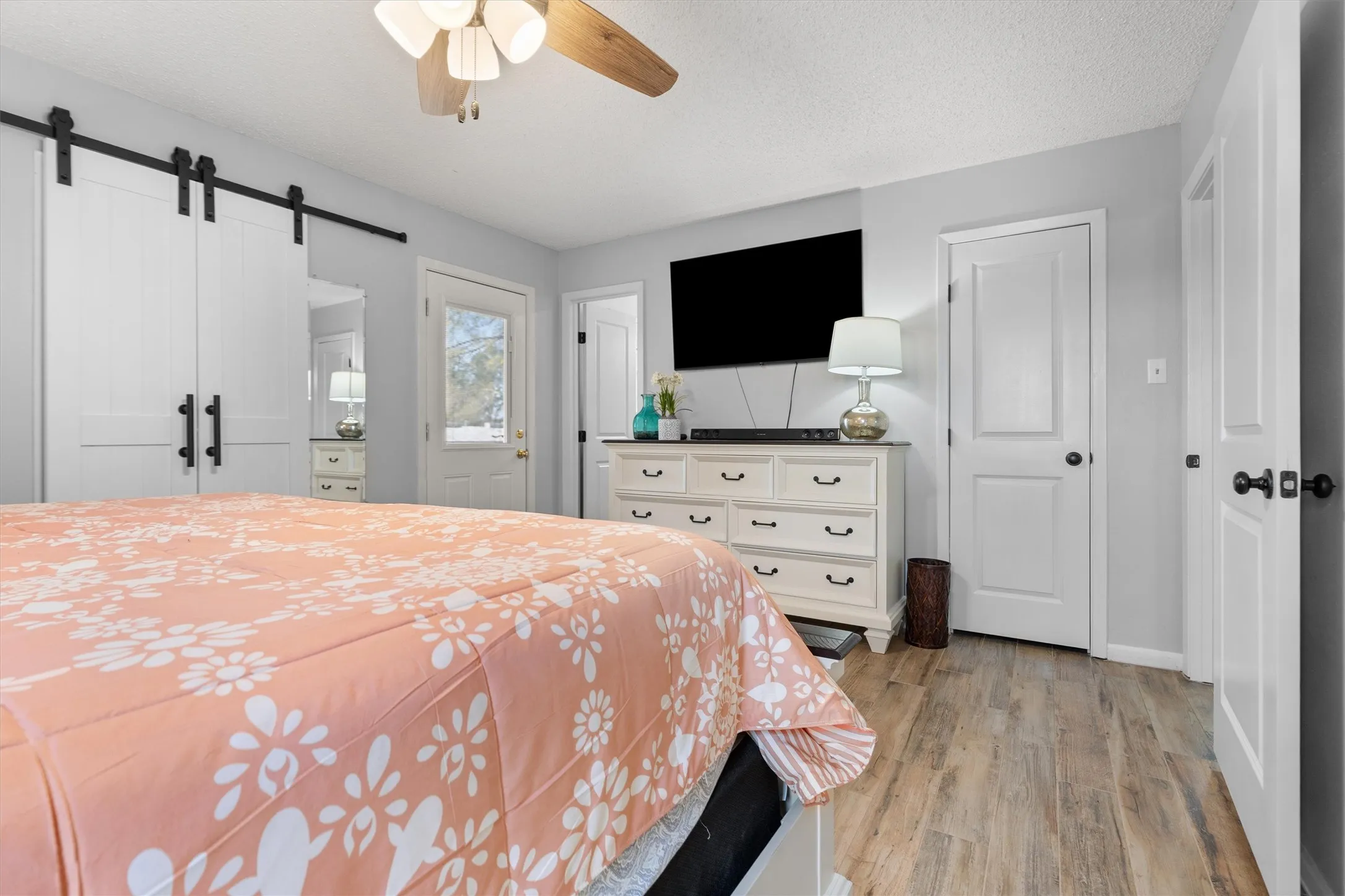 Single Family Residence For Sale in Smith County , 13929 County Road 1140, Tyler, Texas 75709, 5 Bedroom, 4 Bathroom, 2 Garage spaces, 1,691 Sqft, built in 1970, mls#21262325, Real Estate Agent in Tyler, Homes For Sale in Smith county, Homes For Sale in Tyler, Realtor in Tyler Texas, Real Estate Brokerage Independent Realty Texas, Luminita Cordes Realtor