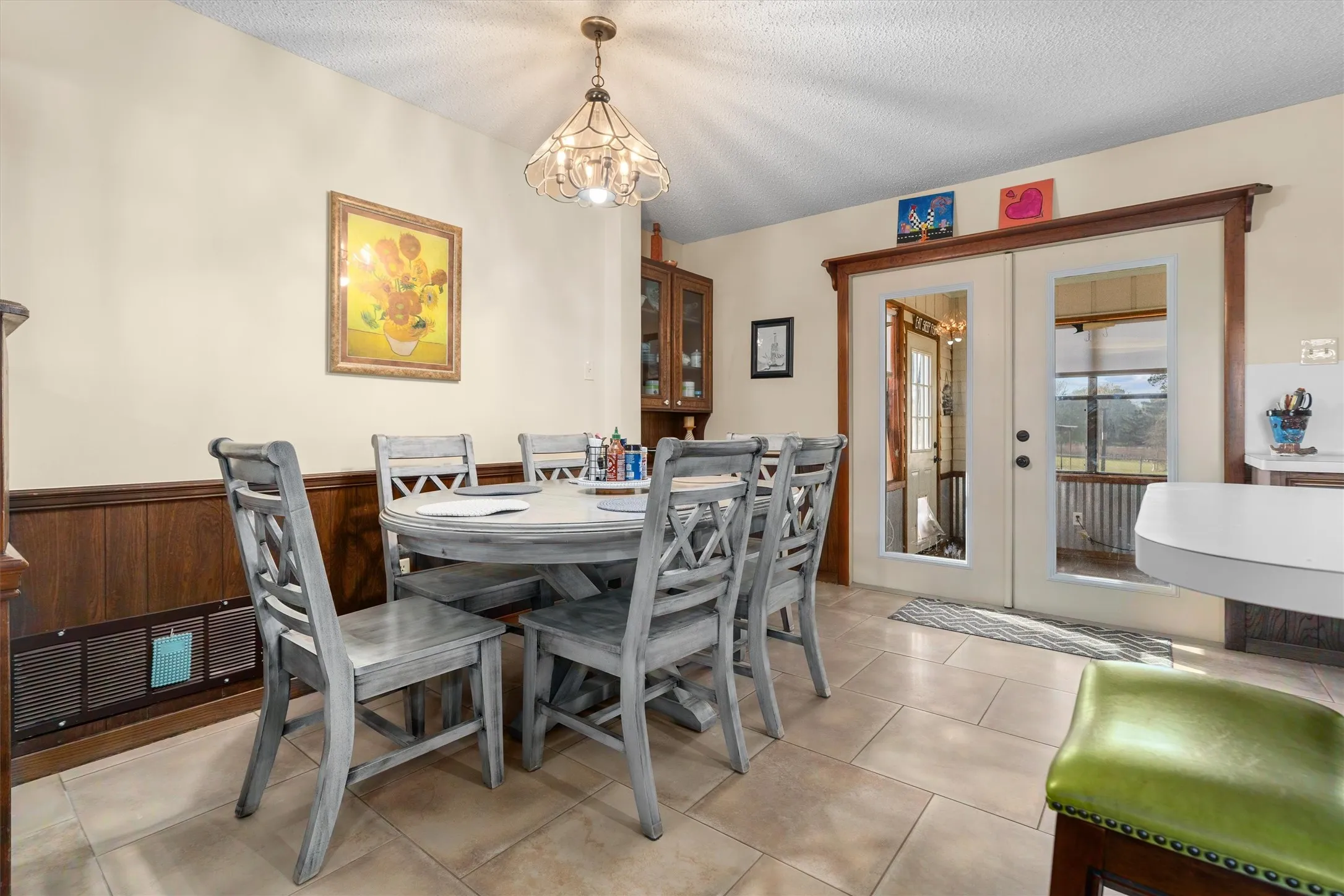 Single Family Residence For Sale in Smith County , 13929 County Road 1140, Tyler, Texas 75709, 5 Bedroom, 4 Bathroom, 2 Garage spaces, 1,691 Sqft, built in 1970, mls#21262325, Real Estate Agent in Tyler, Homes For Sale in Smith county, Homes For Sale in Tyler, Realtor in Tyler Texas, Real Estate Brokerage Independent Realty Texas, Luminita Cordes Realtor