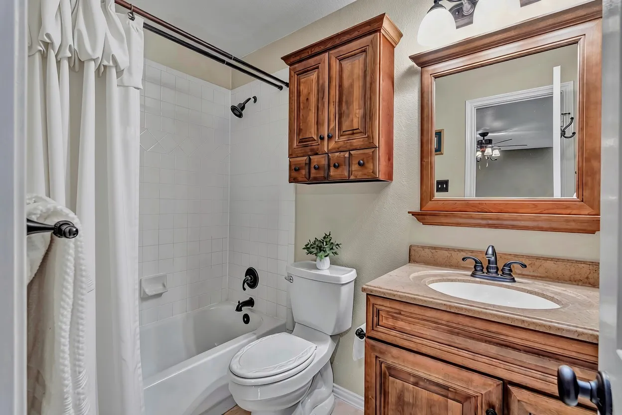Single Family Residence For Sale in Collin County , 2405 Charlene Drive, Plano, Texas 75074, 3 Bedroom, 3 Bathroom, 3 Garage spaces, 2,637 Sqft, built in 1996, mls#21262336, Real Estate Agent in Plano, Homes For Sale in Collin county, Homes For Sale in Plano, Realtor in Plano Texas, Real Estate Brokerage Independent Realty Texas, Luminita Cordes Realtor