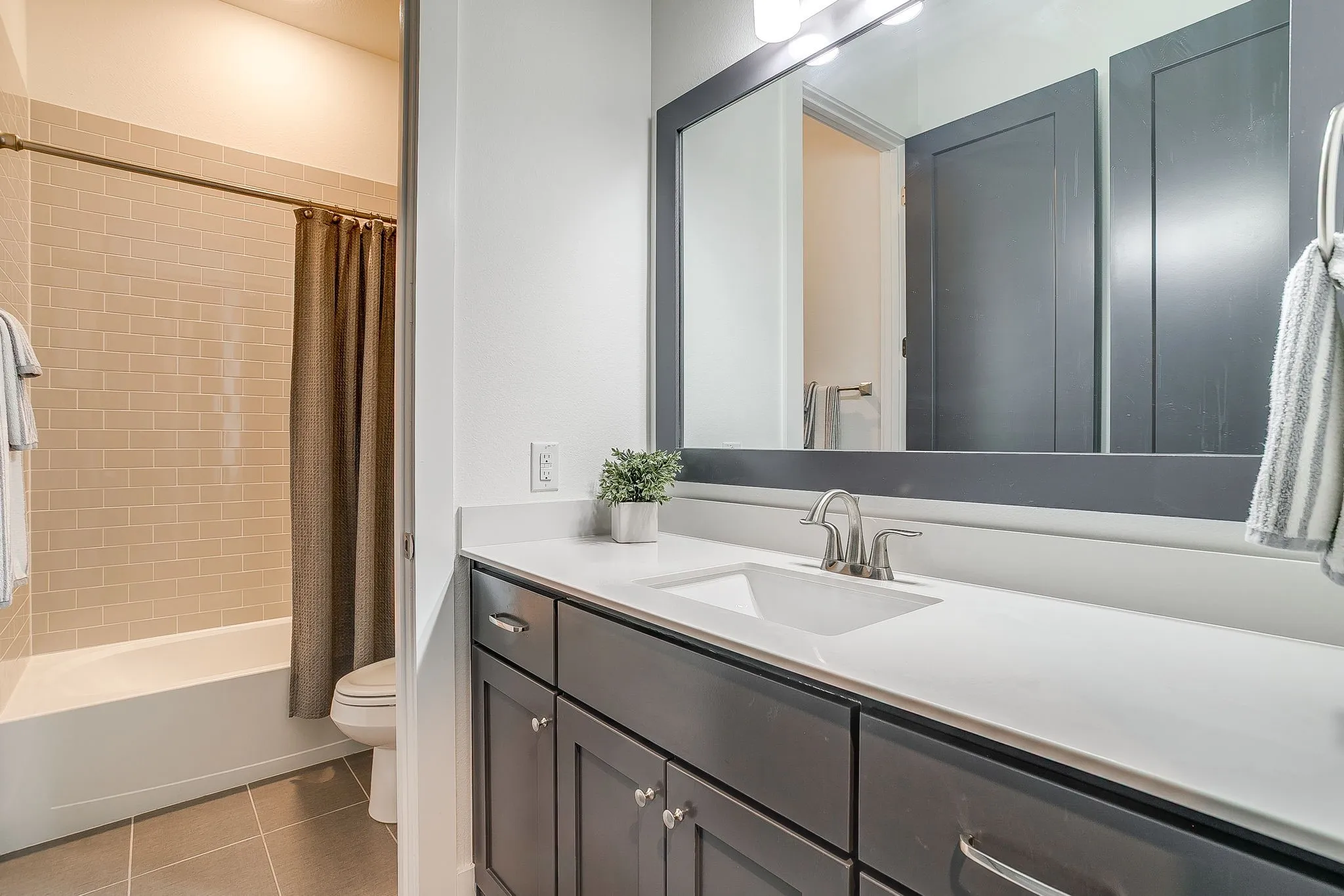 4th Bathroom