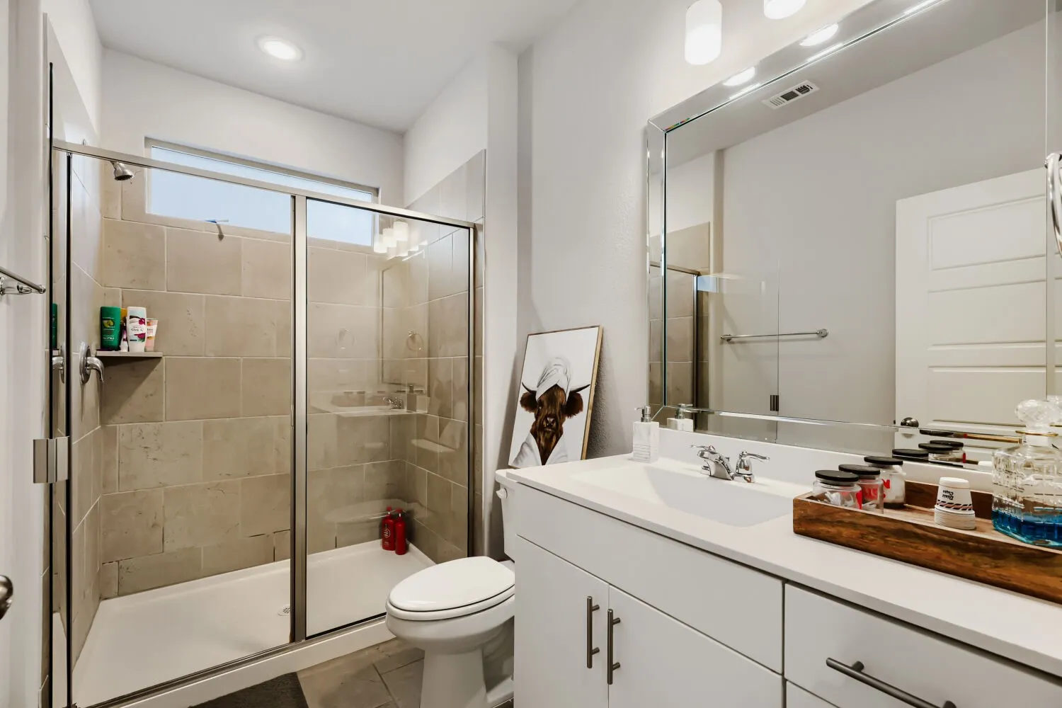 Single Family Residence For Sale in Denton County , 2401 Muirfield Drive, Little Elm, Texas 75036, 5 Bedroom, 4 Bathroom, 2 Garage spaces, 3,281 Sqft, built in 2021, Preowned, mls#21261699, Real Estate Agent in Little Elm, Homes For Sale in Denton county, Homes For Sale in Little Elm, Realtor in Little Elm Texas, Real Estate Brokerage Independent Realty Texas, Luminita Cordes Realtor