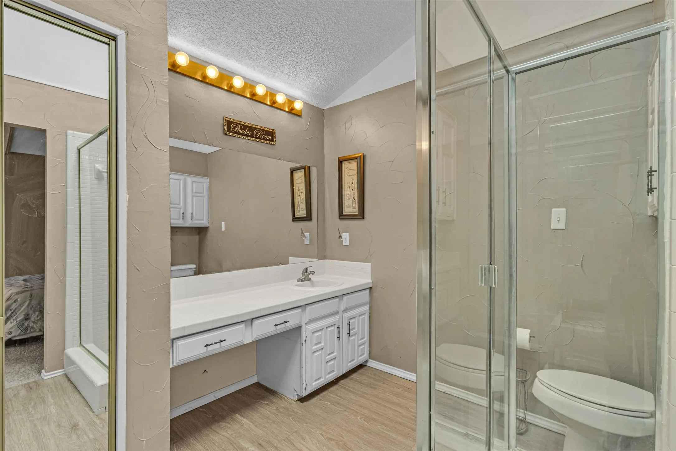 Condominium For Sale in Dallas County , 821 Dublin Drive 253, Richardson, Texas 75080, 2 Bedroom, 2 Bathroom, Garage spaces, 1,272 Sqft, built in 1981, Preowned, mls#21259760, Real Estate Agent in Richardson, Homes For Sale in Dallas county, Homes For Sale in Richardson, Realtor in Richardson Texas, Real Estate Brokerage Independent Realty Texas, Luminita Cordes Realtor