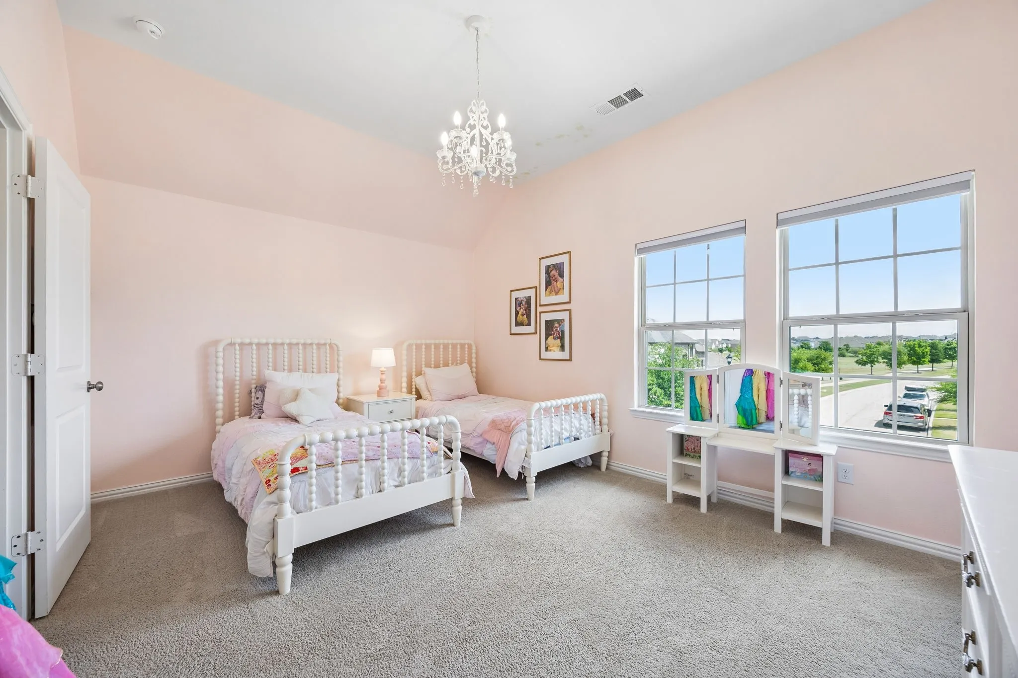 Single Family Residence For Sale in Collin County , 14093 Wheatfield Lane, Frisco, Texas 75035, 5 Bedroom, 5 Bathroom, 2 Garage spaces, 3,974 Sqft, built in 2019, mls#21262195, Real Estate Agent in Frisco, Homes For Sale in Collin county, Homes For Sale in Frisco, Realtor in Frisco Texas, Real Estate Brokerage Independent Realty Texas, Luminita Cordes Realtor