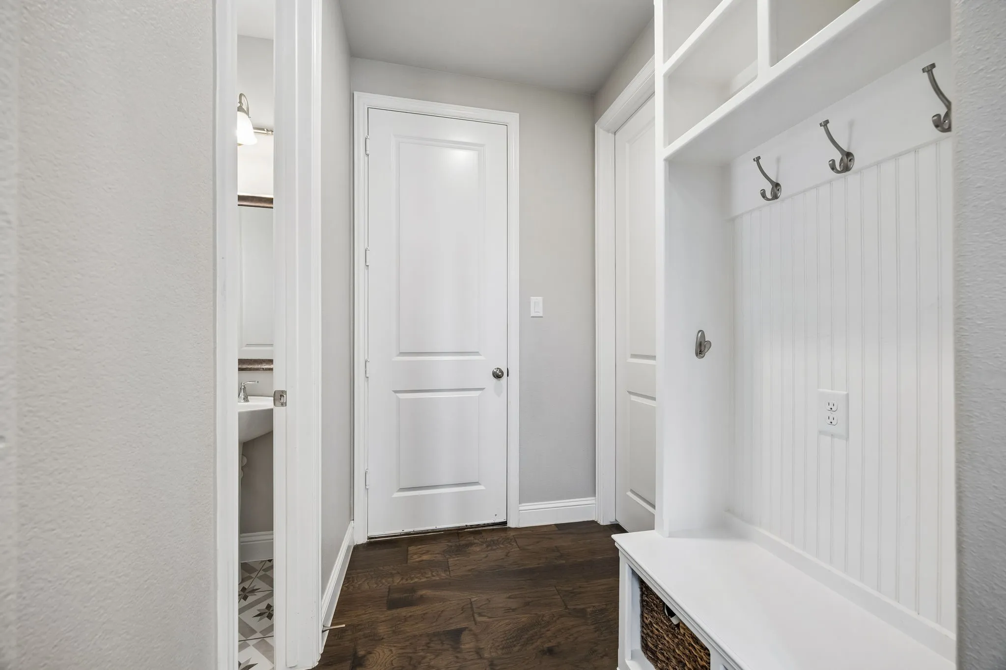 Single Family Residence For Sale in Collin County , 14093 Wheatfield Lane, Frisco, Texas 75035, 5 Bedroom, 5 Bathroom, 2 Garage spaces, 3,974 Sqft, built in 2019, mls#21262195, Real Estate Agent in Frisco, Homes For Sale in Collin county, Homes For Sale in Frisco, Realtor in Frisco Texas, Real Estate Brokerage Independent Realty Texas, Luminita Cordes Realtor