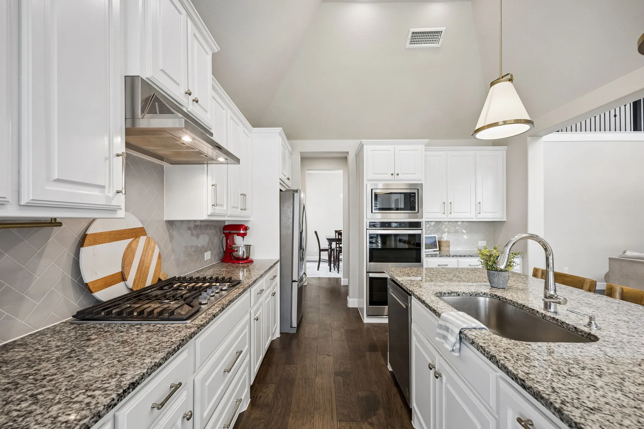 Single Family Residence For Sale in Collin County , 14093 Wheatfield Lane, Frisco, Texas 75035, 5 Bedroom, 5 Bathroom, 2 Garage spaces, 3,974 Sqft, built in 2019, mls#21262195, Real Estate Agent in Frisco, Homes For Sale in Collin county, Homes For Sale in Frisco, Realtor in Frisco Texas, Real Estate Brokerage Independent Realty Texas, Luminita Cordes Realtor
