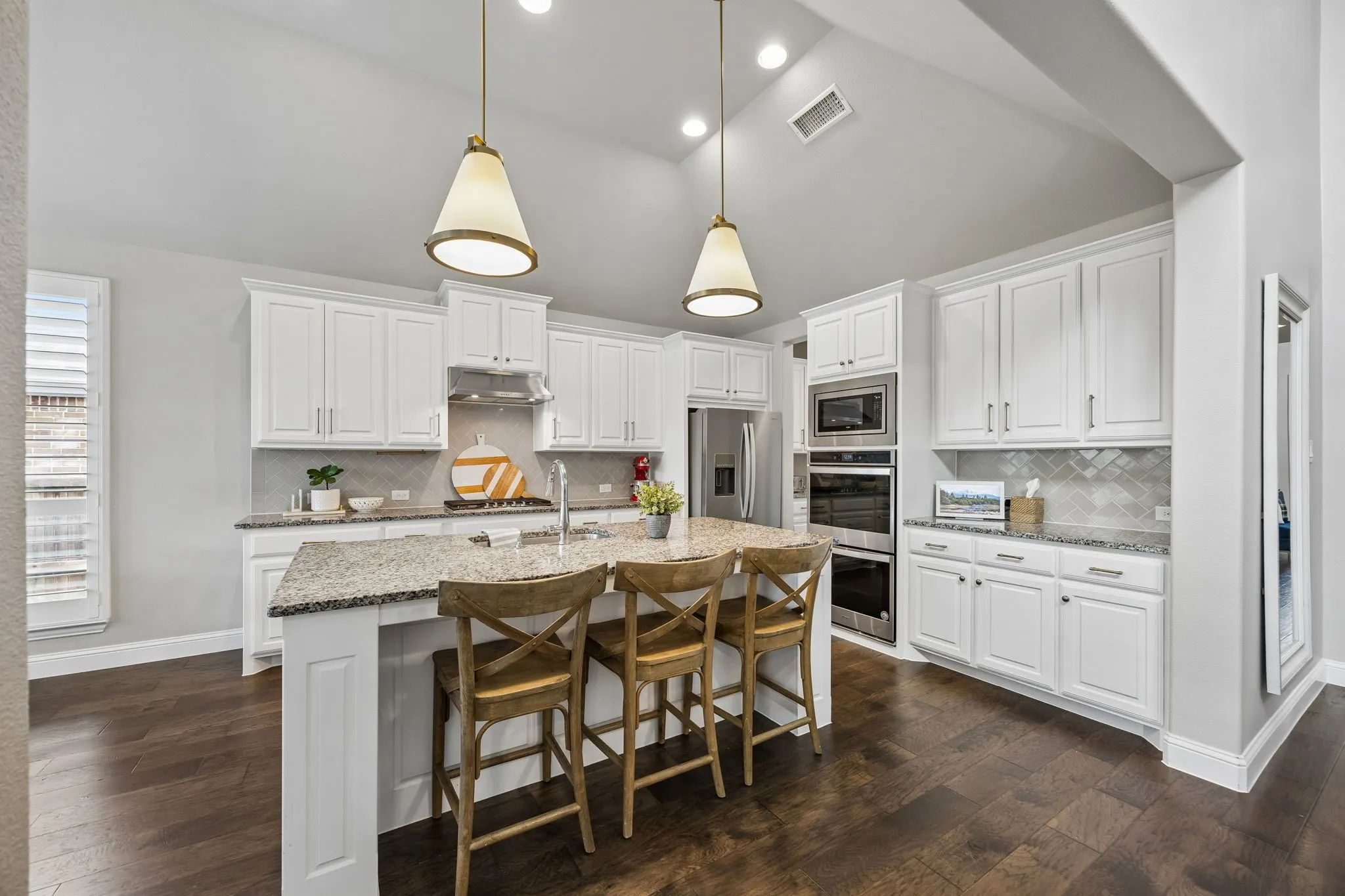Single Family Residence For Sale in Collin County , 14093 Wheatfield Lane, Frisco, Texas 75035, 5 Bedroom, 5 Bathroom, 2 Garage spaces, 3,974 Sqft, built in 2019, mls#21262195, Real Estate Agent in Frisco, Homes For Sale in Collin county, Homes For Sale in Frisco, Realtor in Frisco Texas, Real Estate Brokerage Independent Realty Texas, Luminita Cordes Realtor