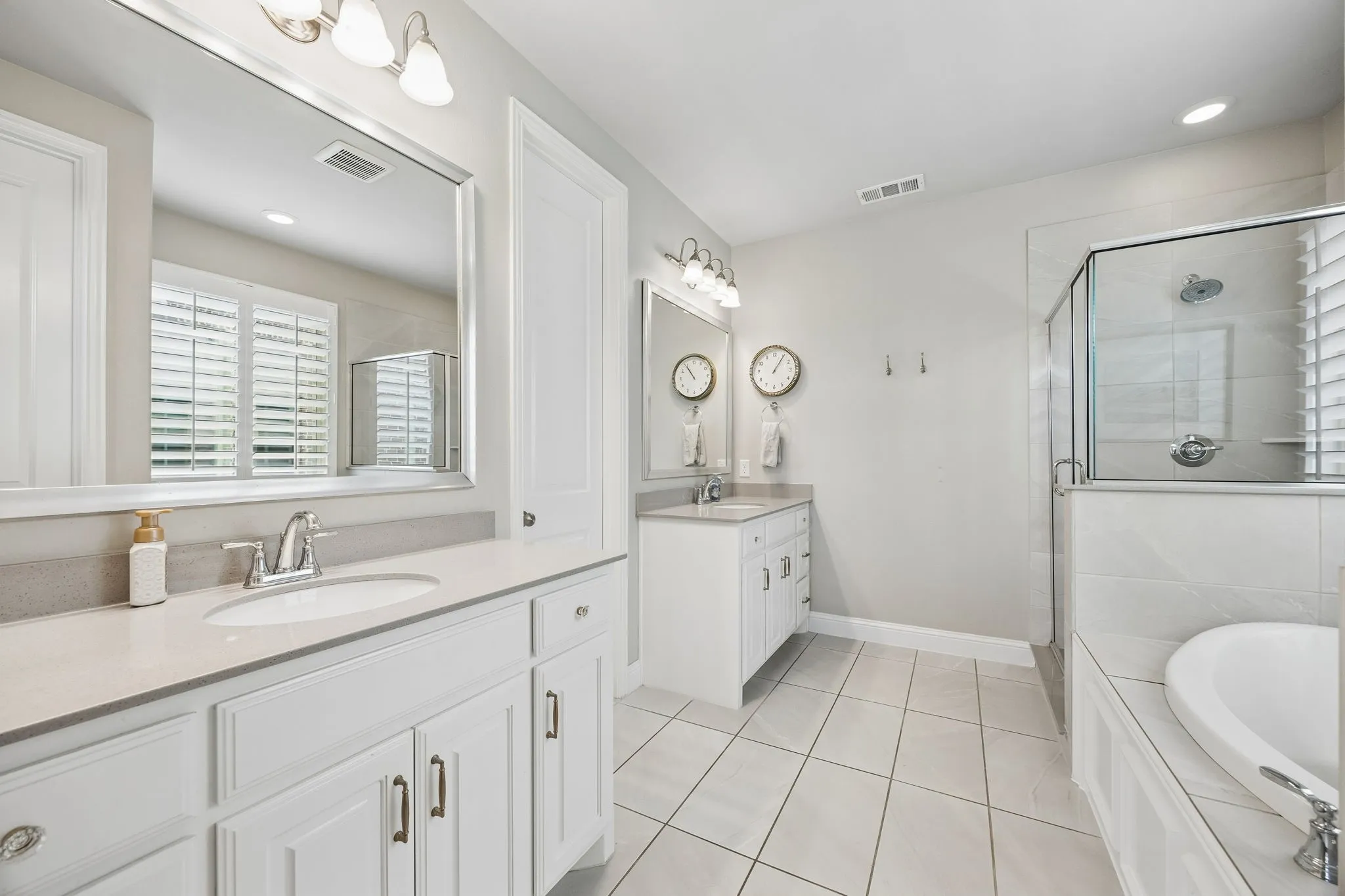 Single Family Residence For Sale in Collin County , 14093 Wheatfield Lane, Frisco, Texas 75035, 5 Bedroom, 5 Bathroom, 2 Garage spaces, 3,974 Sqft, built in 2019, mls#21262195, Real Estate Agent in Frisco, Homes For Sale in Collin county, Homes For Sale in Frisco, Realtor in Frisco Texas, Real Estate Brokerage Independent Realty Texas, Luminita Cordes Realtor