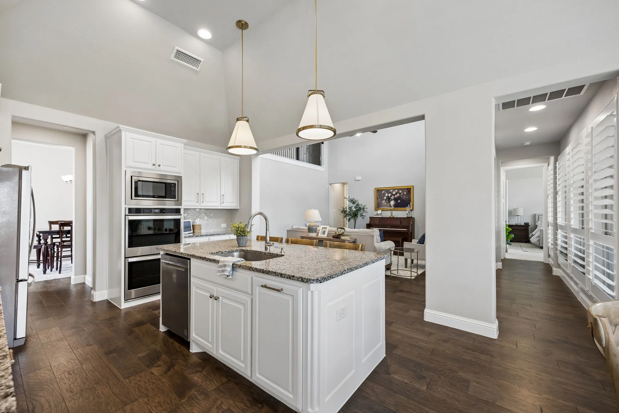 Single Family Residence For Sale in Collin County , 14093 Wheatfield Lane, Frisco, Texas 75035, 5 Bedroom, 5 Bathroom, 2 Garage spaces, 3,974 Sqft, built in 2019, mls#21262195, Real Estate Agent in Frisco, Homes For Sale in Collin county, Homes For Sale in Frisco, Realtor in Frisco Texas, Real Estate Brokerage Independent Realty Texas, Luminita Cordes Realtor