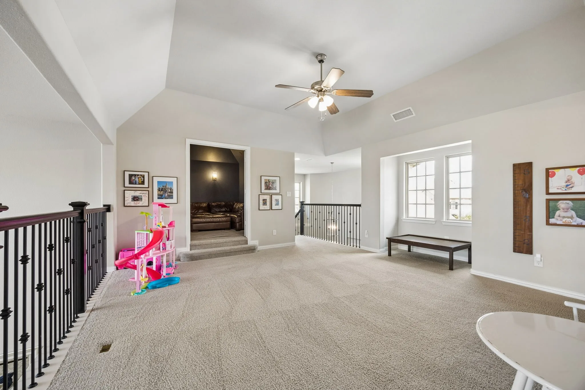 Single Family Residence For Sale in Collin County , 14093 Wheatfield Lane, Frisco, Texas 75035, 5 Bedroom, 5 Bathroom, 2 Garage spaces, 3,974 Sqft, built in 2019, mls#21262195, Real Estate Agent in Frisco, Homes For Sale in Collin county, Homes For Sale in Frisco, Realtor in Frisco Texas, Real Estate Brokerage Independent Realty Texas, Luminita Cordes Realtor