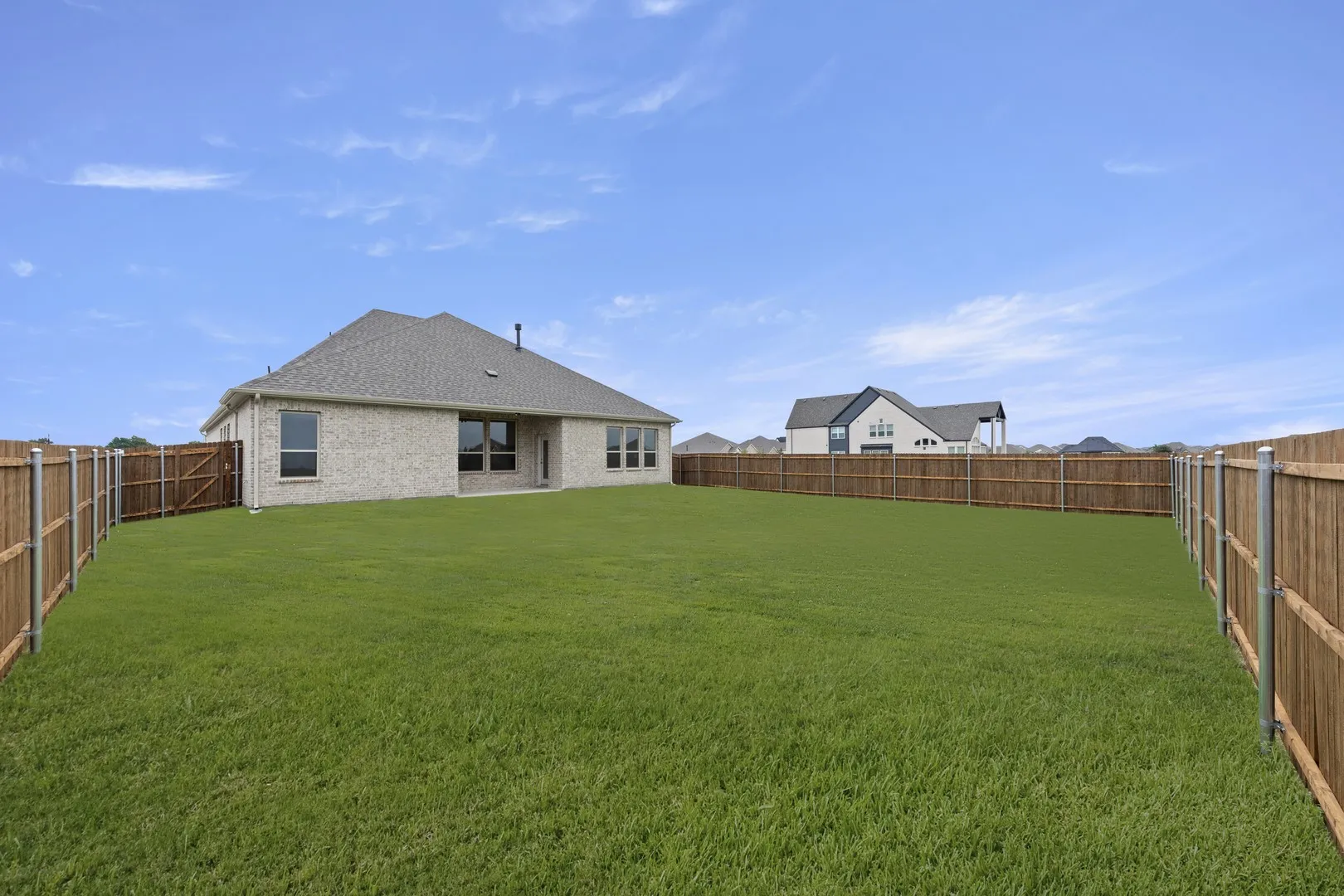 27. 530 San Angelo - Back (2)