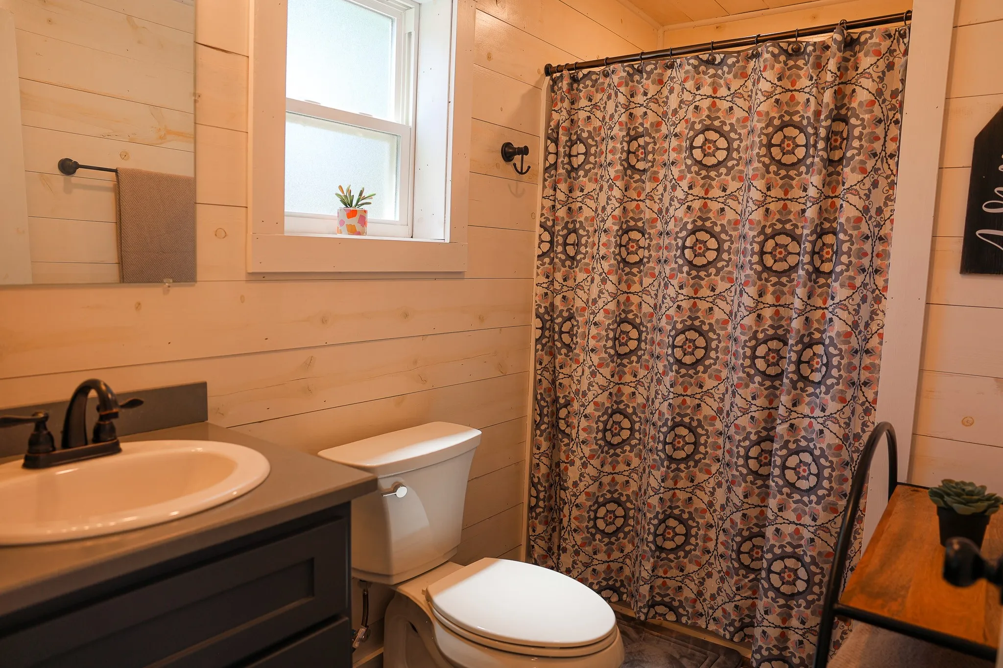 Single Family Residence For Sale in Palo Pinto County , 180 Wooded Crest, Palo Pinto, Texas 76484, 2 Bedroom, 2 Bathroom, Garage spaces, 1,080 Sqft, built in 2022, Preowned, mls#21251706, Real Estate Agent in Palo Pinto, Homes For Sale in Palo Pinto county, Homes For Sale in Palo Pinto, Realtor in Palo Pinto Texas, Real Estate Brokerage Independent Realty Texas, Luminita Cordes Realtor