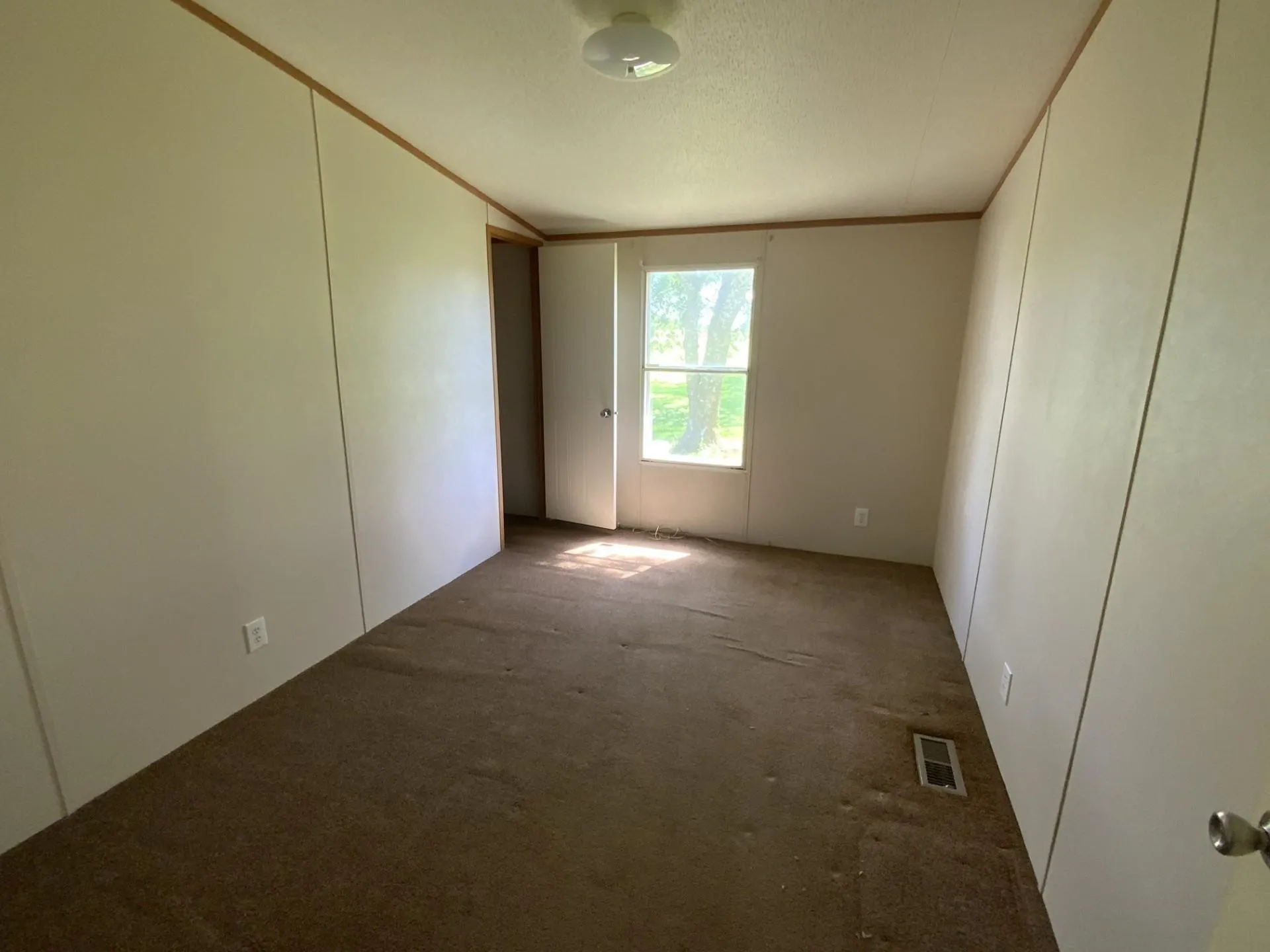 Mobile Home For Sale in Mc Lennan County , 929 Neighbors Corner Road, Mart, Texas 76664, 3 Bedroom, 2 Bathroom, Garage spaces, 1,344 Sqft, built in 2006, Unknown, mls#21262361, Real Estate Agent in Mart, Homes For Sale in Mc Lennan county, Homes For Sale in Mart, Realtor in Mart Texas, Real Estate Brokerage Independent Realty Texas, Luminita Cordes Realtor
