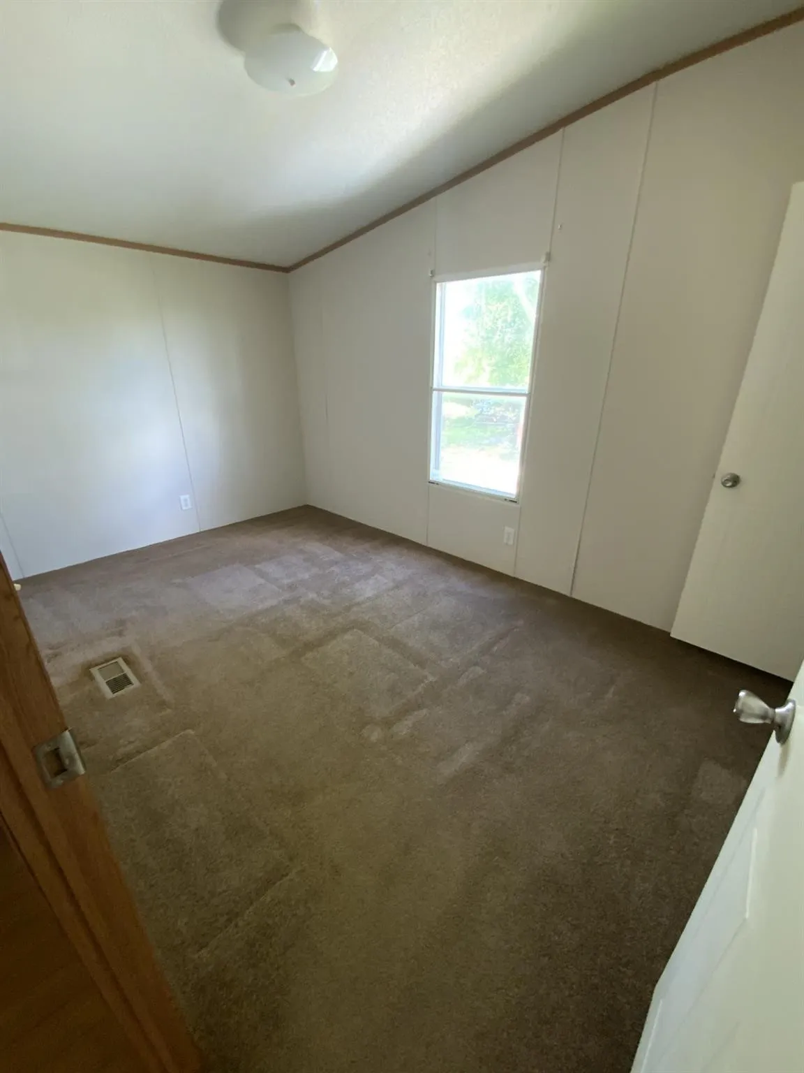 Mobile Home For Sale in Mc Lennan County , 929 Neighbors Corner Road, Mart, Texas 76664, 3 Bedroom, 2 Bathroom, Garage spaces, 1,344 Sqft, built in 2006, Unknown, mls#21262361, Real Estate Agent in Mart, Homes For Sale in Mc Lennan county, Homes For Sale in Mart, Realtor in Mart Texas, Real Estate Brokerage Independent Realty Texas, Luminita Cordes Realtor