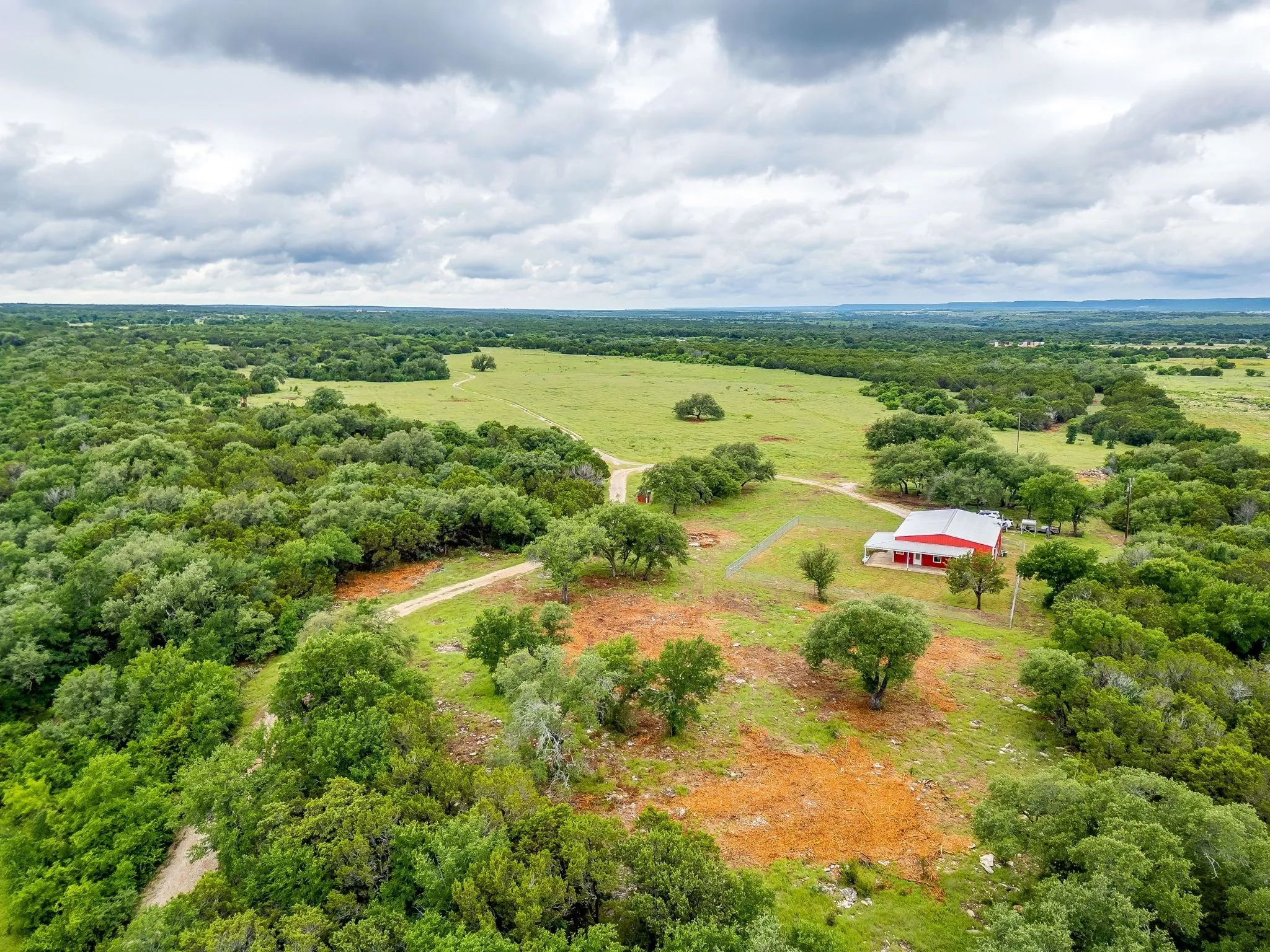 Farm For Sale in Palo Pinto County , 400 S 10th Avenue, Palo Pinto, Texas 76472, 2 Bedroom, 2 Bathroom, 2 Garage spaces, 1,207 Sqft, built in 2000, mls#21262255, Real Estate Agent in Palo Pinto, Homes For Sale in Palo Pinto county, Homes For Sale in Palo Pinto, Realtor in Palo Pinto Texas, Real Estate Brokerage Independent Realty Texas, Luminita Cordes Realtor