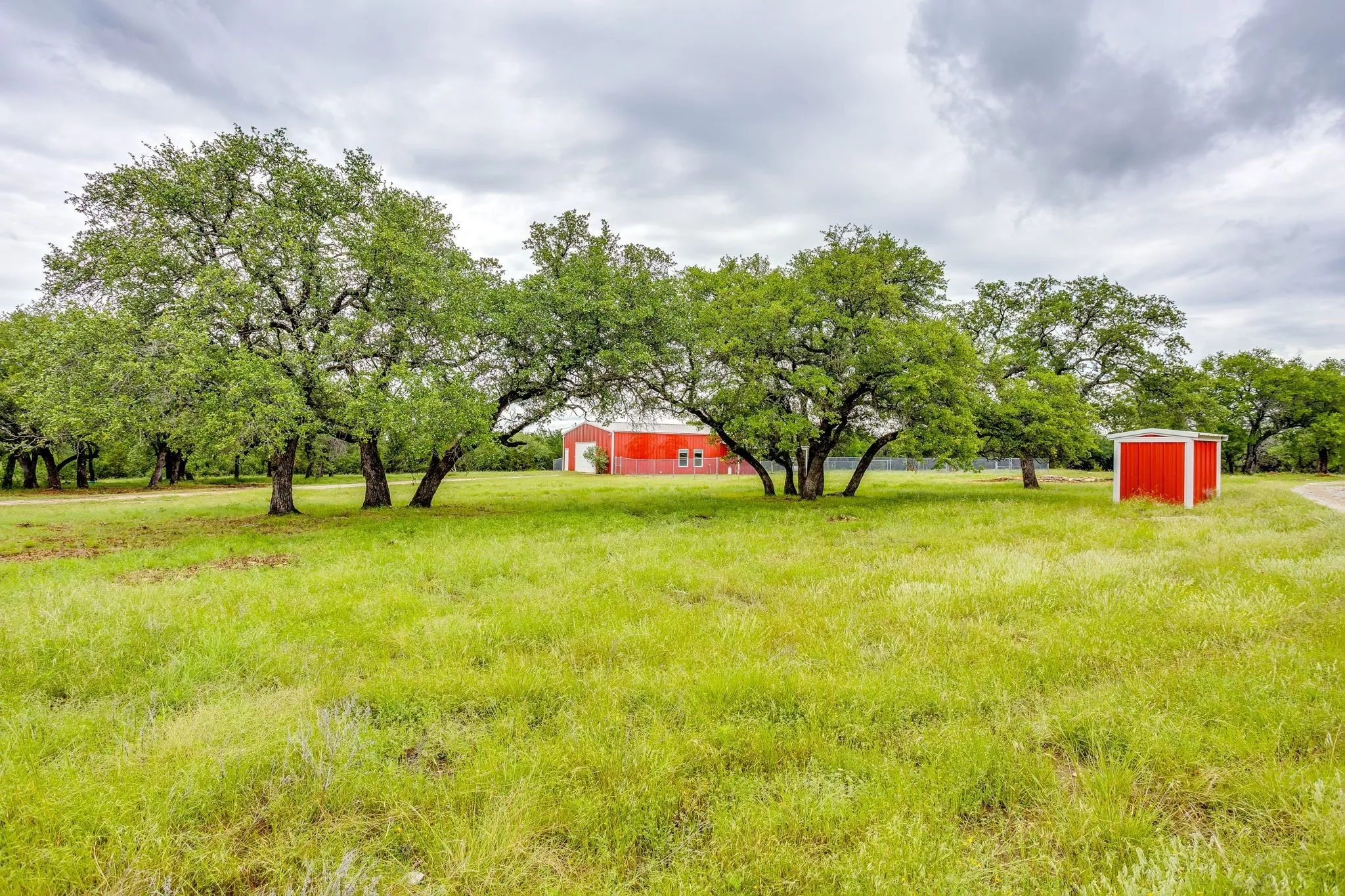 Farm For Sale in Palo Pinto County , 400 S 10th Avenue, Palo Pinto, Texas 76472, 2 Bedroom, 2 Bathroom, 2 Garage spaces, 1,207 Sqft, built in 2000, mls#21262255, Real Estate Agent in Palo Pinto, Homes For Sale in Palo Pinto county, Homes For Sale in Palo Pinto, Realtor in Palo Pinto Texas, Real Estate Brokerage Independent Realty Texas, Luminita Cordes Realtor