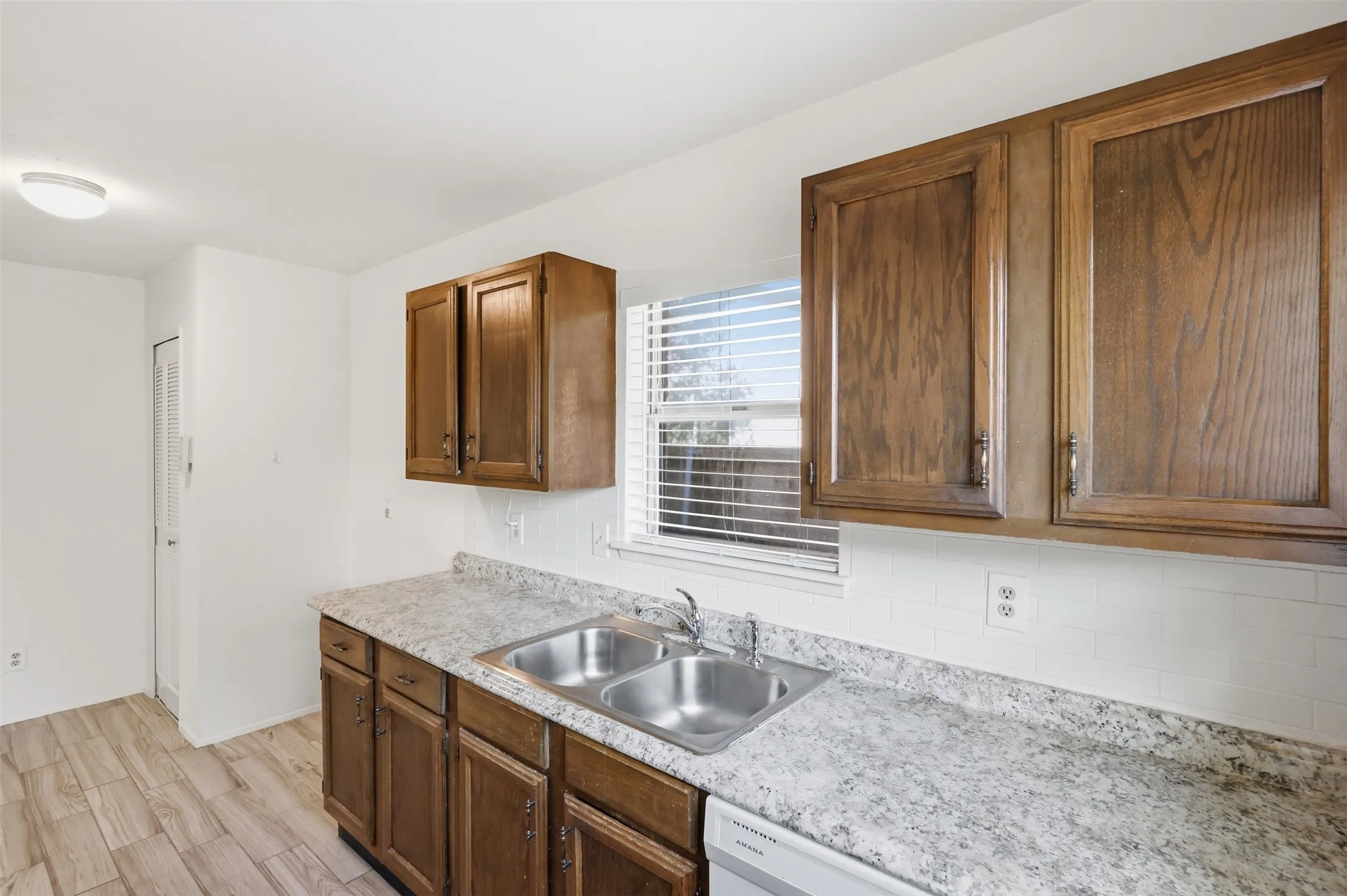 Single Family Residence For Sale in Collin County , 1201 Platt Drive, Plano, Texas 75023, 3 Bedroom, 2 Bathroom, 2 Garage spaces, 1,624 Sqft, built in 1973, mls#21259971, Real Estate Agent in Plano, Homes For Sale in Collin county, Homes For Sale in Plano, Realtor in Plano Texas, Real Estate Brokerage Independent Realty Texas, Luminita Cordes Realtor