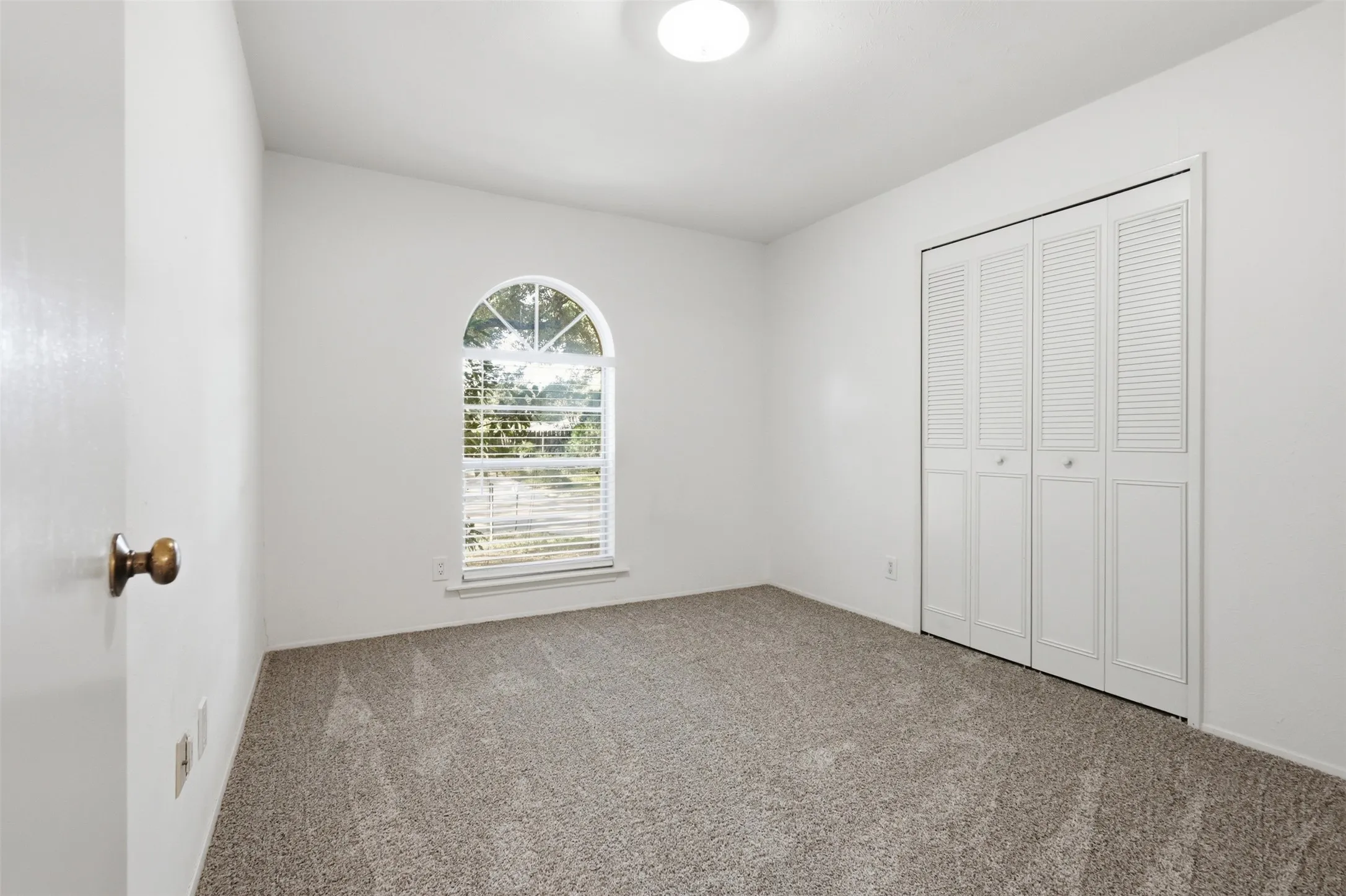 Single Family Residence For Sale in Collin County , 1201 Platt Drive, Plano, Texas 75023, 3 Bedroom, 2 Bathroom, 2 Garage spaces, 1,624 Sqft, built in 1973, mls#21259971, Real Estate Agent in Plano, Homes For Sale in Collin county, Homes For Sale in Plano, Realtor in Plano Texas, Real Estate Brokerage Independent Realty Texas, Luminita Cordes Realtor