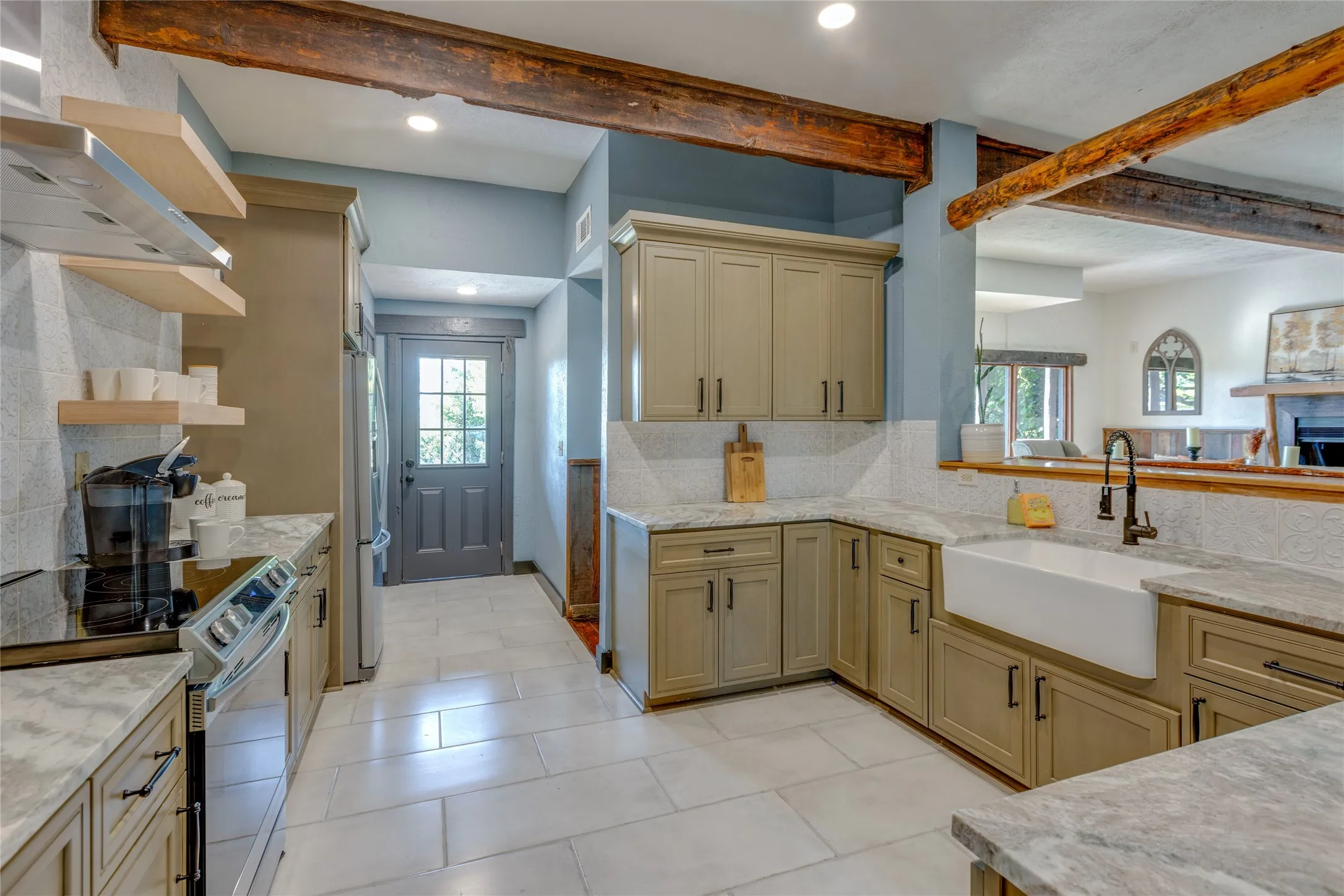 Single Family Residence For Sale in Collin County , 7404 County Road 964, Nevada, Texas 75173, 6 Bedroom, 7 Bathroom, 2 Garage spaces, 4,208 Sqft, built in 1968, Preowned, mls#21228583, Real Estate Agent in Nevada, Homes For Sale in Collin county, Homes For Sale in Nevada, Realtor in Nevada Texas, Real Estate Brokerage Independent Realty Texas, Luminita Cordes Realtor