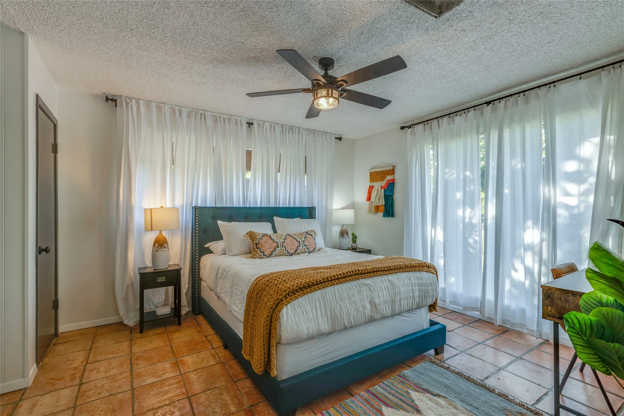 Single Family Residence For Sale in Collin County , 7404 County Road 964, Nevada, Texas 75173, 6 Bedroom, 7 Bathroom, 2 Garage spaces, 4,208 Sqft, built in 1968, Preowned, mls#21228583, Real Estate Agent in Nevada, Homes For Sale in Collin county, Homes For Sale in Nevada, Realtor in Nevada Texas, Real Estate Brokerage Independent Realty Texas, Luminita Cordes Realtor