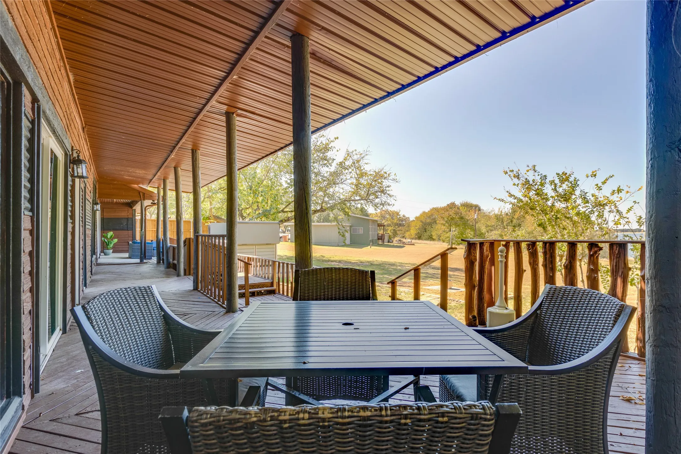 Single Family Residence For Sale in Collin County , 7404 County Road 964, Nevada, Texas 75173, 6 Bedroom, 7 Bathroom, 2 Garage spaces, 4,208 Sqft, built in 1968, Preowned, mls#21228583, Real Estate Agent in Nevada, Homes For Sale in Collin county, Homes For Sale in Nevada, Realtor in Nevada Texas, Real Estate Brokerage Independent Realty Texas, Luminita Cordes Realtor