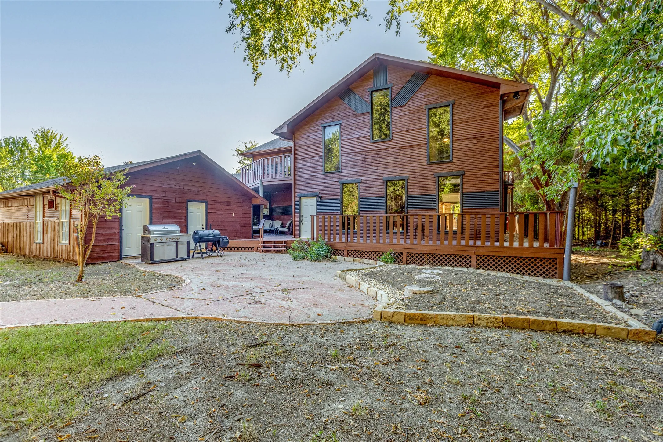 Single Family Residence For Sale in Collin County , 7404 County Road 964, Nevada, Texas 75173, 6 Bedroom, 7 Bathroom, 2 Garage spaces, 4,208 Sqft, built in 1968, Preowned, mls#21228583, Real Estate Agent in Nevada, Homes For Sale in Collin county, Homes For Sale in Nevada, Realtor in Nevada Texas, Real Estate Brokerage Independent Realty Texas, Luminita Cordes Realtor