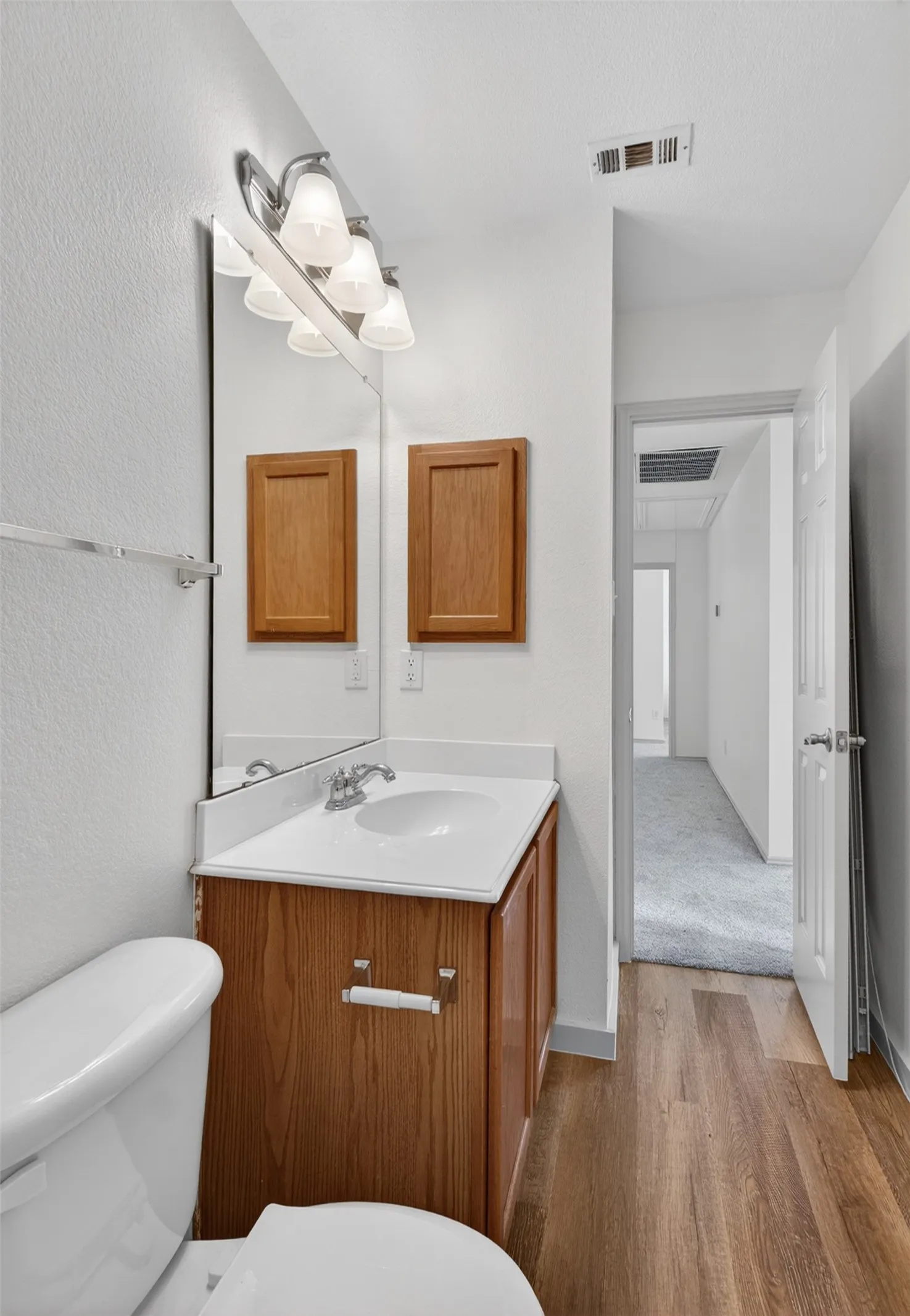 Single Family Residence For Sale in Collin County , 1321 Iron Horse Street, Wylie, Texas 75098, 4 Bedroom, 3 Bathroom, 2 Garage spaces, 2,547 Sqft, built in 2005, mls#21246438, Real Estate Agent in Wylie, Homes For Sale in Collin county, Homes For Sale in Wylie, Realtor in Wylie Texas, Real Estate Brokerage Independent Realty Texas, Luminita Cordes Realtor