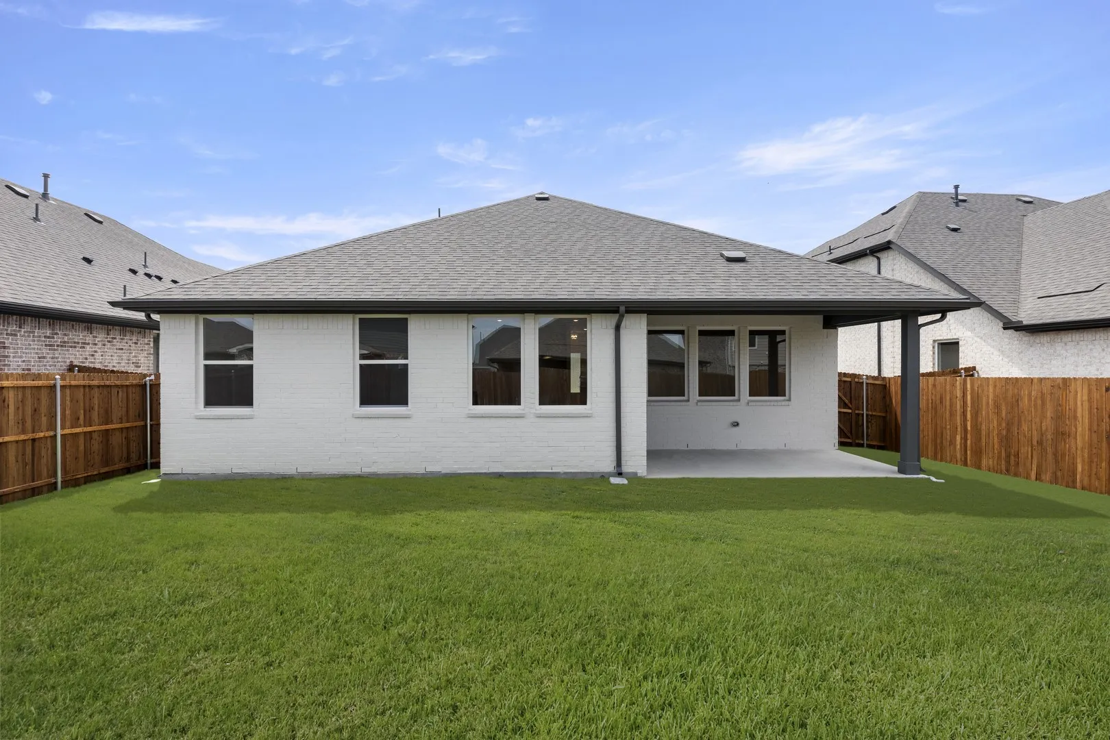 27. 1516 Eagle Meadow - Back