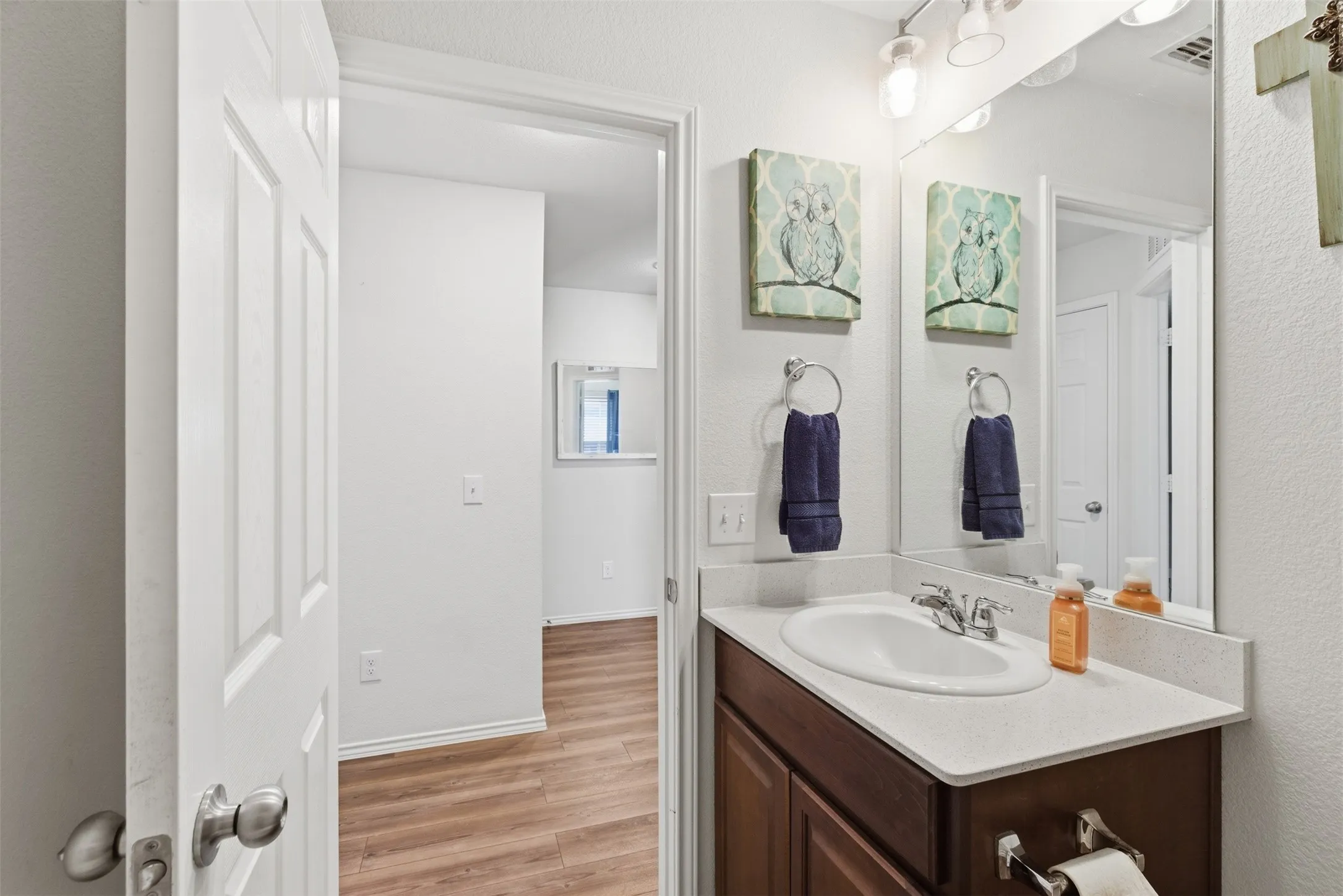 Single Family Residence For Sale in Denton County , 921 Shire Avenue, Haslet, Texas 76052, 3 Bedrooms, 2 Bathrooms, 2 Garage spaces, 1,427 Sqft, built in 2021, Price $315,000, mls#21261903, Real Estate Agent in Haslet, Homes For Sale in Denton county, Homes For Sale in Haslet, Realtor in Haslet Texas, Real Estate Brokerage Independent Realty Texas, Luminita Cordes Realtor