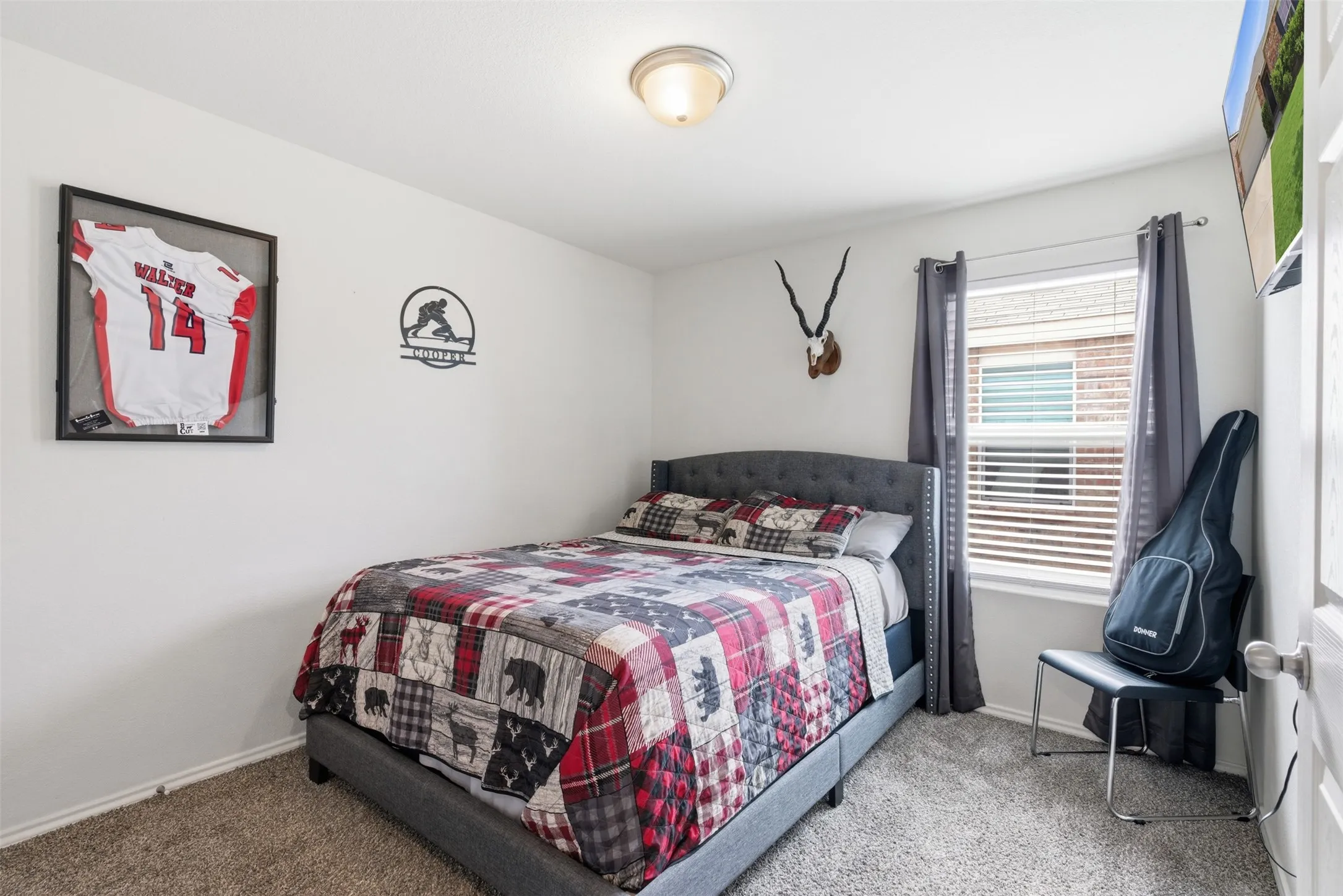 Single Family Residence For Sale in Denton County , 921 Shire Avenue, Haslet, Texas 76052, 3 Bedrooms, 2 Bathrooms, 2 Garage spaces, 1,427 Sqft, built in 2021, Price $315,000, mls#21261903, Real Estate Agent in Haslet, Homes For Sale in Denton county, Homes For Sale in Haslet, Realtor in Haslet Texas, Real Estate Brokerage Independent Realty Texas, Luminita Cordes Realtor
