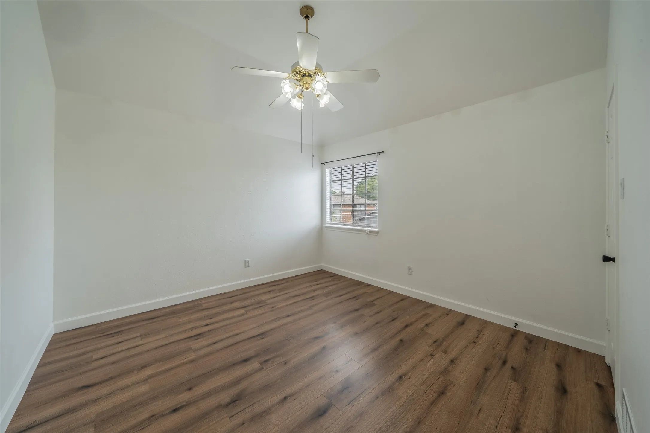 Upstairs back bedroom