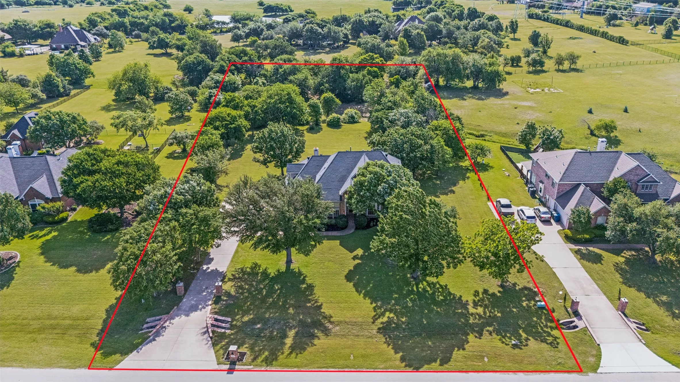 Single Family Residence For Sale in Collin County , 4504 Springhill Estates Drive, Parker, Texas 75002, 5 Bedroom, 5 Bathroom, 3 Garage spaces, 3,820 Sqft, built in 1997, mls#21201959, Real Estate Agent in Parker, Homes For Sale in Collin county, Homes For Sale in Parker, Realtor in Parker Texas, Real Estate Brokerage Independent Realty Texas, Luminita Cordes Realtor