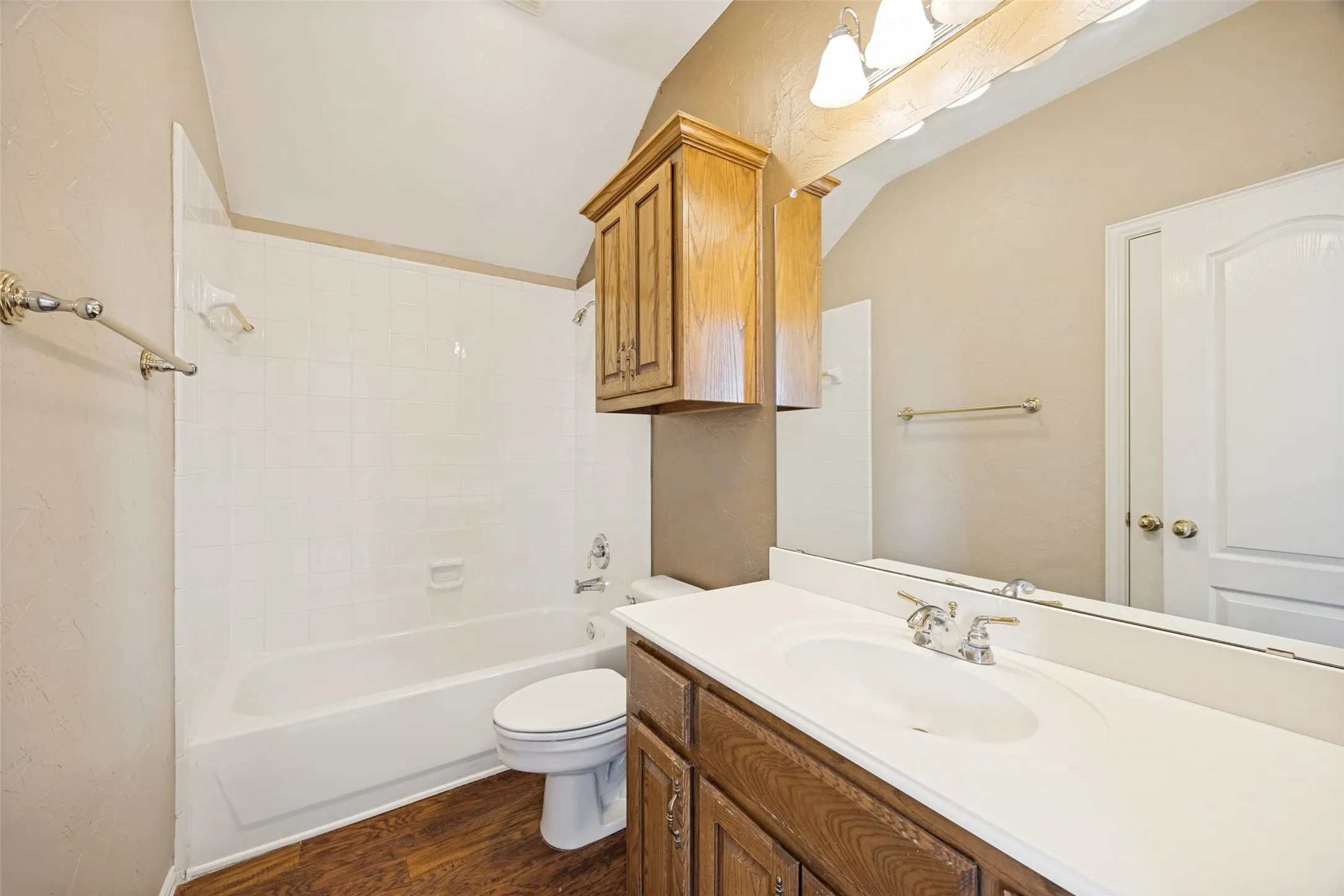Single Family Residence For Sale in Collin County , 4504 Springhill Estates Drive, Parker, Texas 75002, 5 Bedroom, 5 Bathroom, 3 Garage spaces, 3,820 Sqft, built in 1997, mls#21201959, Real Estate Agent in Parker, Homes For Sale in Collin county, Homes For Sale in Parker, Realtor in Parker Texas, Real Estate Brokerage Independent Realty Texas, Luminita Cordes Realtor