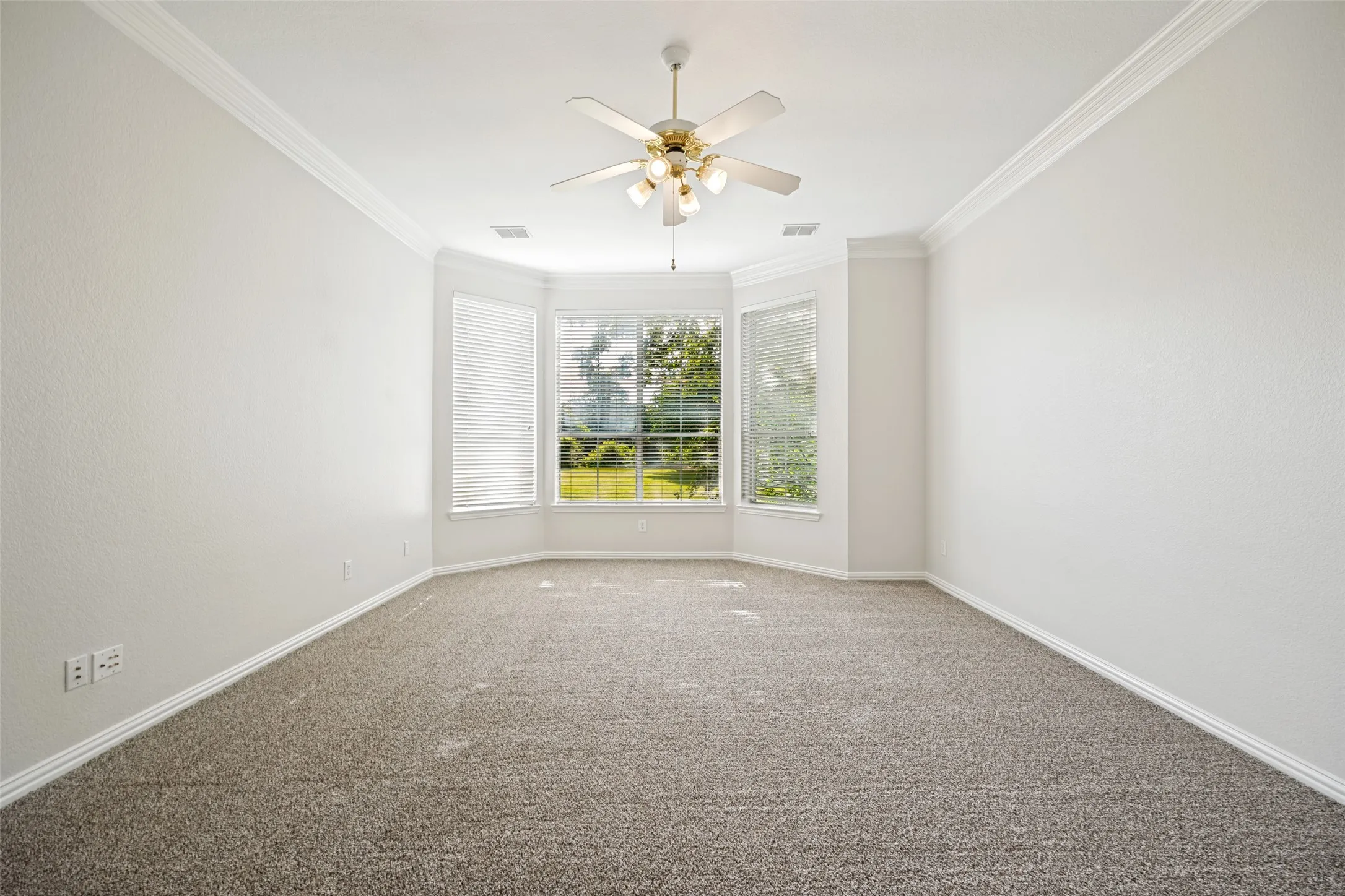 Single Family Residence For Sale in Collin County , 4504 Springhill Estates Drive, Parker, Texas 75002, 5 Bedroom, 5 Bathroom, 3 Garage spaces, 3,820 Sqft, built in 1997, mls#21201959, Real Estate Agent in Parker, Homes For Sale in Collin county, Homes For Sale in Parker, Realtor in Parker Texas, Real Estate Brokerage Independent Realty Texas, Luminita Cordes Realtor