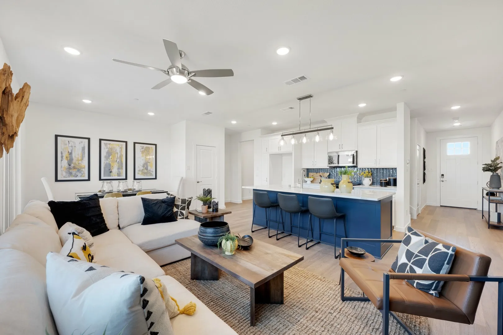 Townhouse For Sale in Collin County , 2860 Grandview Extension, Wylie, Texas 75098, 3 Bedroom, 3 Bathroom, 2 Garage spaces, 1,759 Sqft, built in 2026, New Construction - Incomplete, mls#21262489, Real Estate Agent in Wylie, Homes For Sale in Collin county, Homes For Sale in Wylie, Realtor in Wylie Texas, Real Estate Brokerage Independent Realty Texas, Luminita Cordes Realtor