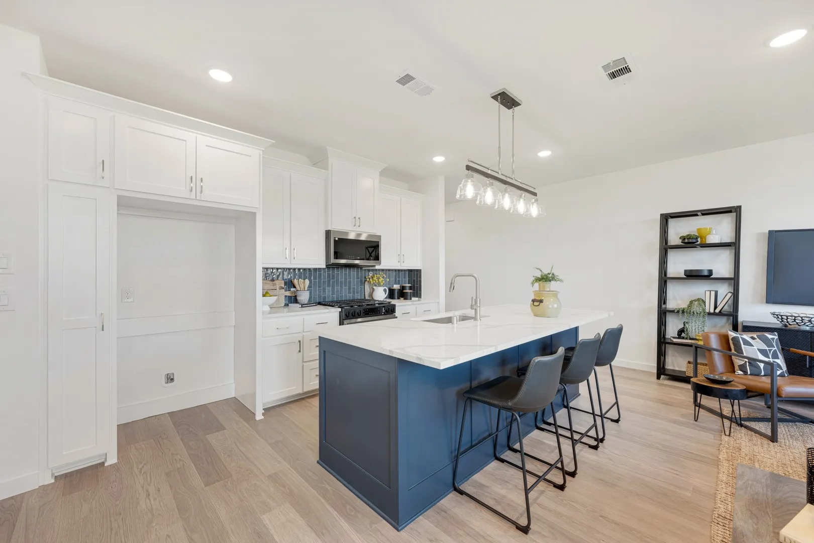 Townhouse For Sale in Collin County , 2860 Grandview Extension, Wylie, Texas 75098, 3 Bedroom, 3 Bathroom, 2 Garage spaces, 1,759 Sqft, built in 2026, New Construction - Incomplete, mls#21262489, Real Estate Agent in Wylie, Homes For Sale in Collin county, Homes For Sale in Wylie, Realtor in Wylie Texas, Real Estate Brokerage Independent Realty Texas, Luminita Cordes Realtor