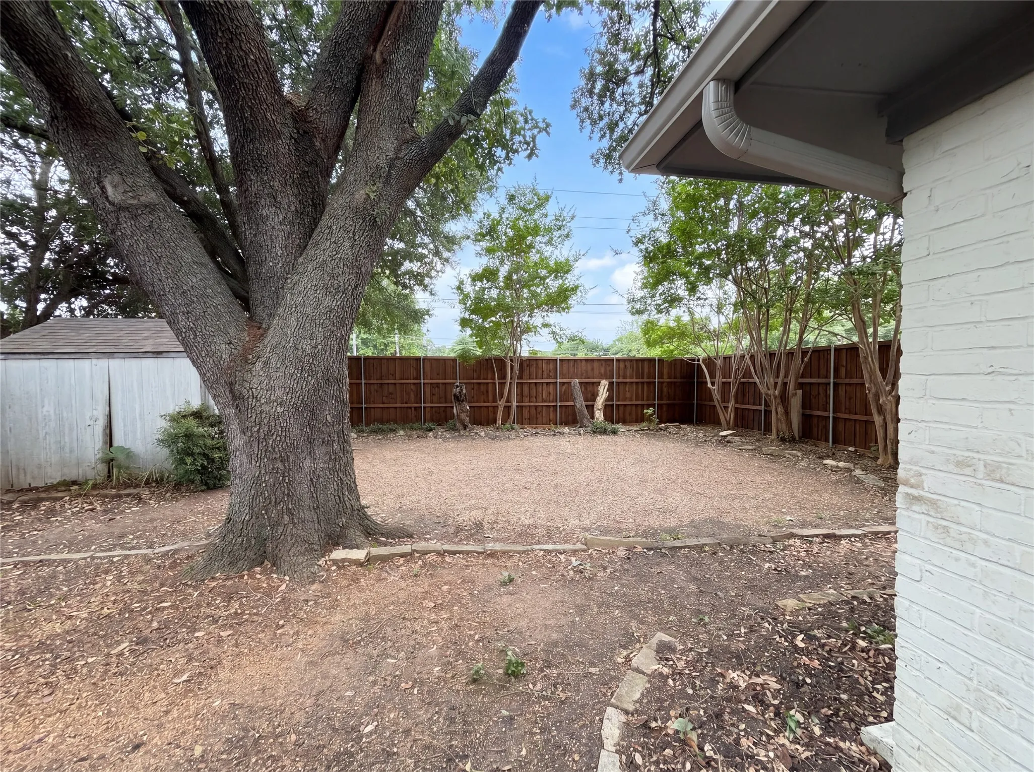 Single Family Residence For Sale in Collin County , 3717 Knob Hill Drive, Plano, Texas 75023, 3 Bedroom, 2 Bathroom, 2 Garage spaces, 1,836 Sqft, built in 1975, Preowned, mls#21262493, Real Estate Agent in Plano, Homes For Sale in Collin county, Homes For Sale in Plano, Realtor in Plano Texas, Real Estate Brokerage Independent Realty Texas, Luminita Cordes Realtor