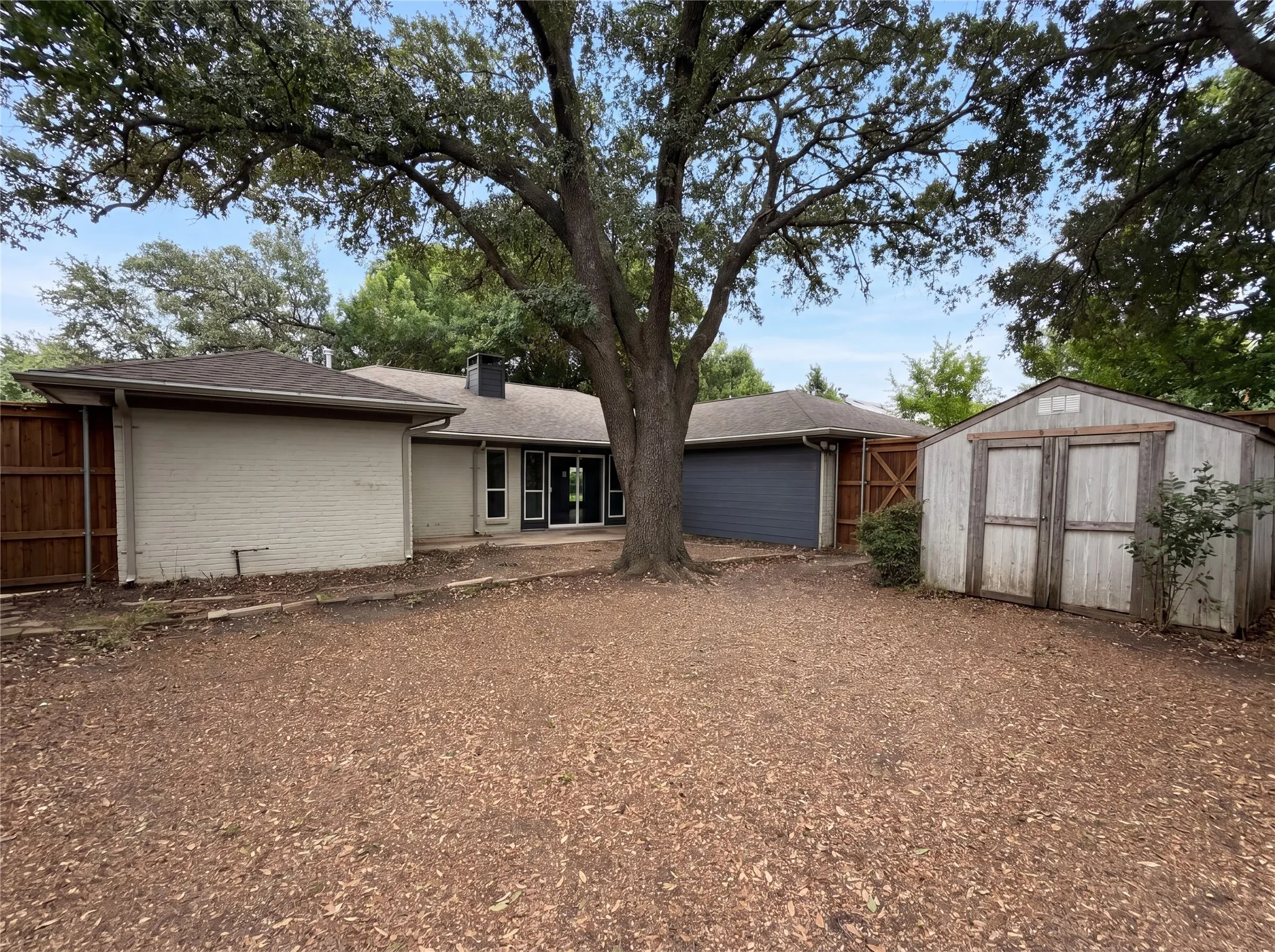 Single Family Residence For Sale in Collin County , 3717 Knob Hill Drive, Plano, Texas 75023, 3 Bedroom, 2 Bathroom, 2 Garage spaces, 1,836 Sqft, built in 1975, Preowned, mls#21262493, Real Estate Agent in Plano, Homes For Sale in Collin county, Homes For Sale in Plano, Realtor in Plano Texas, Real Estate Brokerage Independent Realty Texas, Luminita Cordes Realtor
