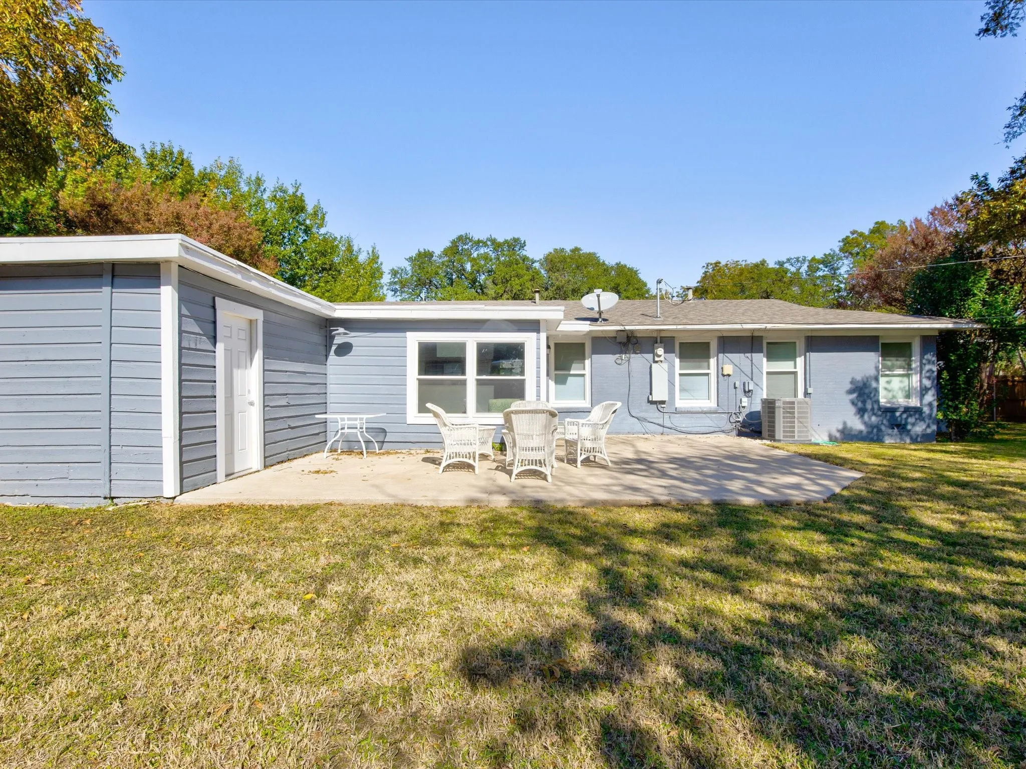 Single Family Residence For Rent in Tarrant County , 3511 Corto Avenue, Fort Worth, Texas 76109, 3 Bedroom, 2 Bathroom, Garage spaces, 2,036 Sqft, built in 1950, mls#21258979, Real Estate Agent in Fort Worth, Homes For Rent in Tarrant county, Homes For Rent in Fort Worth, Realtor in Fort Worth Texas, Real Estate Brokerage Independent Realty Texas, Luminita Cordes Realtor